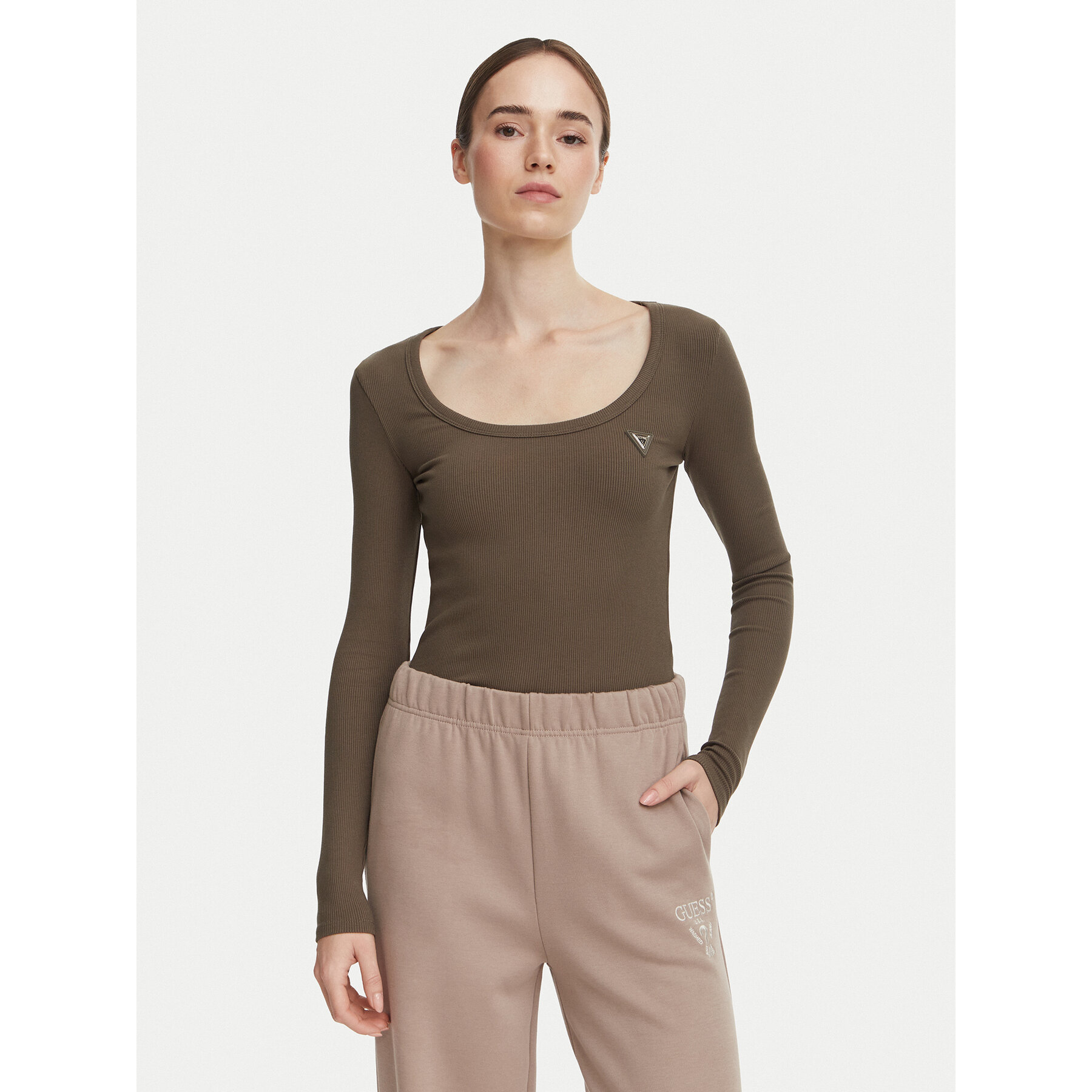 Guess Majica V4BP07 K8RT2 Kaki Slim Fit
