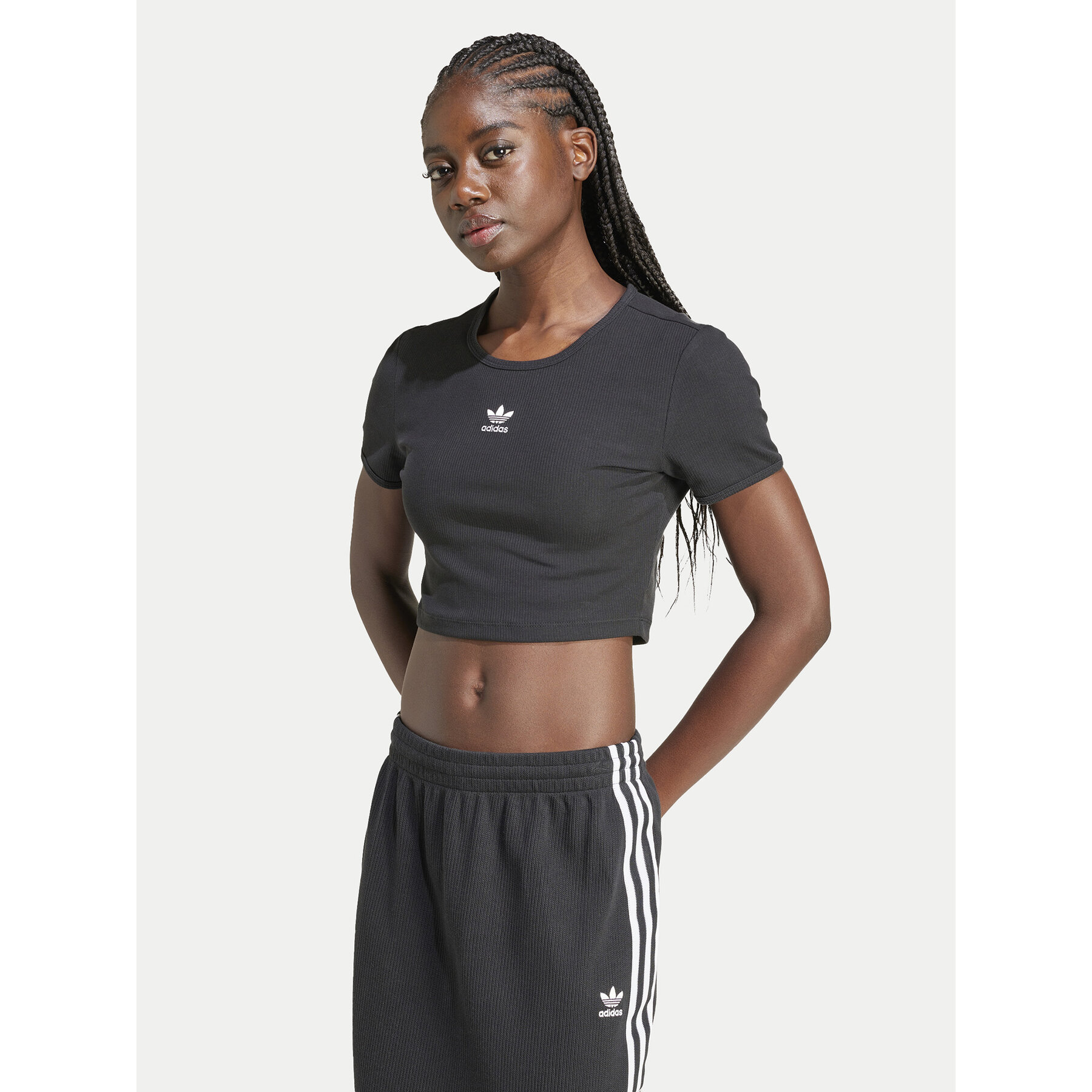 adidas Marškinėliai Essentials IY9664 Juoda Slim Fit
