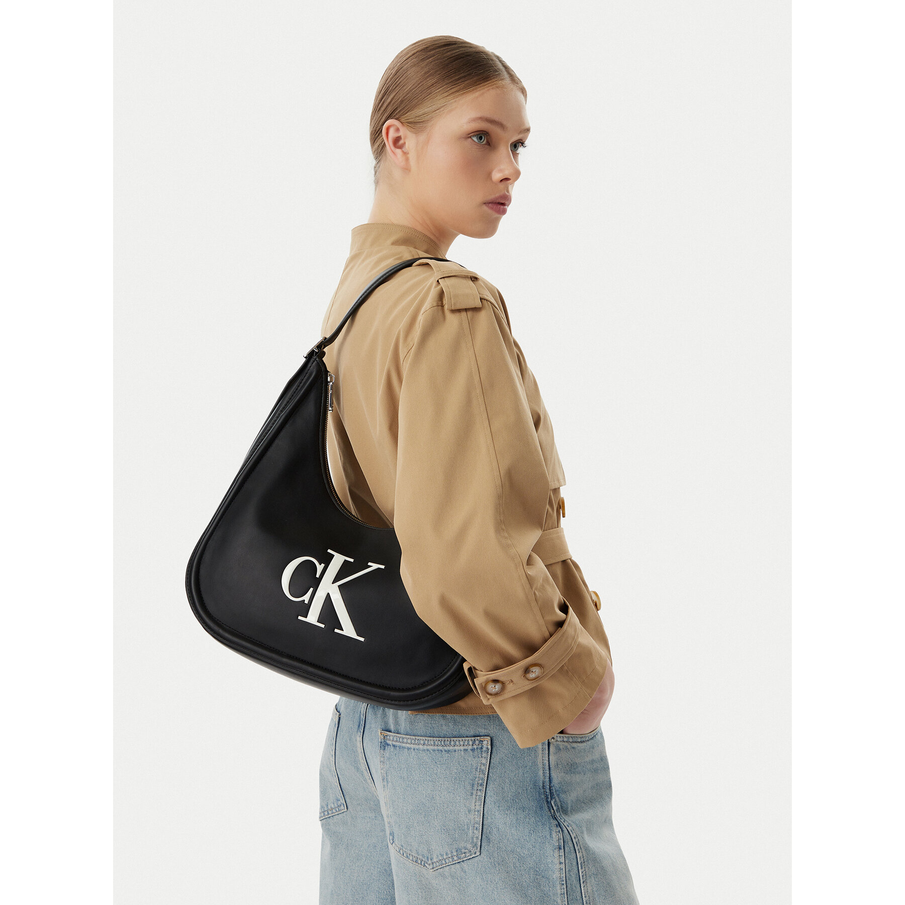 Geantă Calvin Klein Bold Ck Crescent LV04F3427G Negru