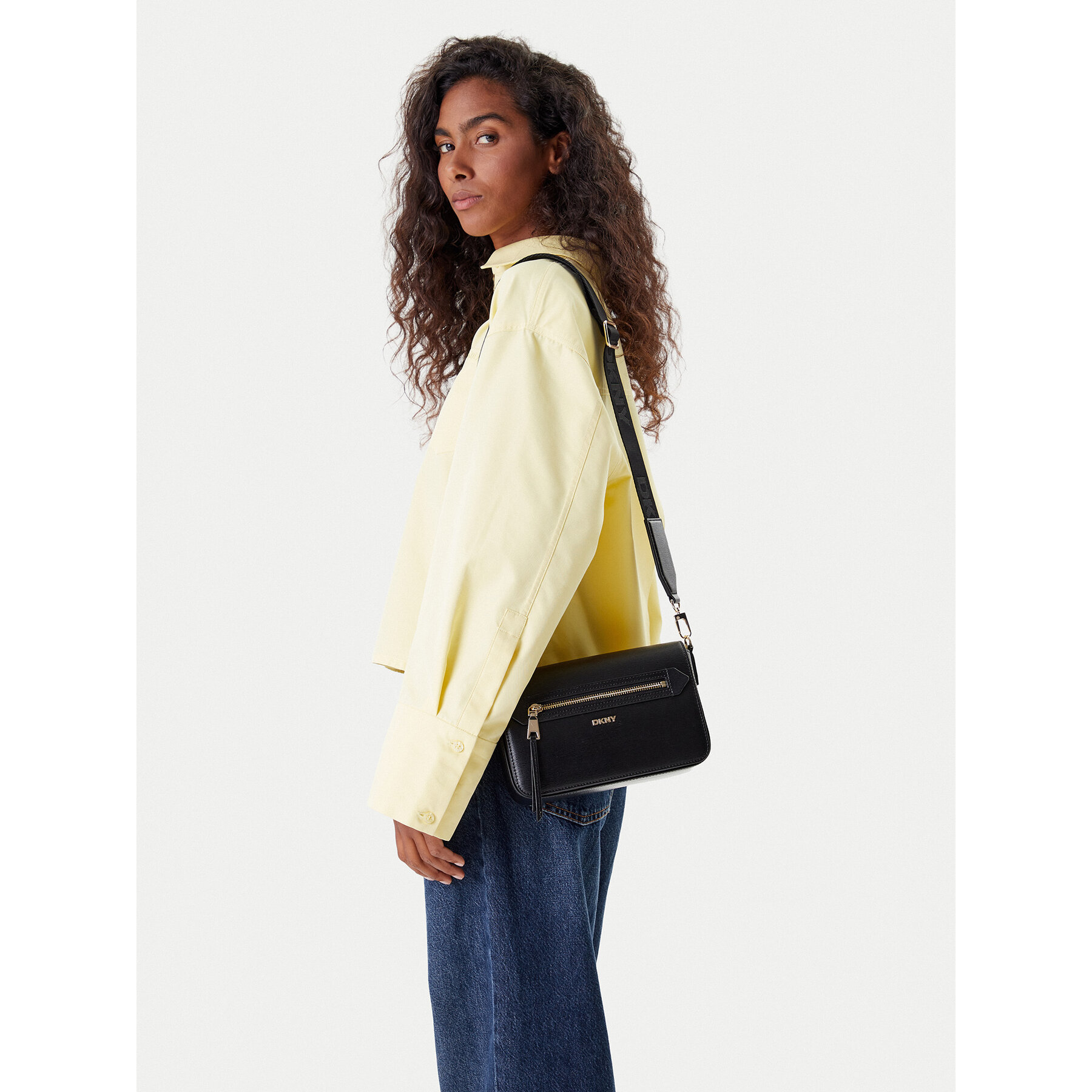 Geantă DKNY Bryant Ave Md Flap C R42E3E21 Negru