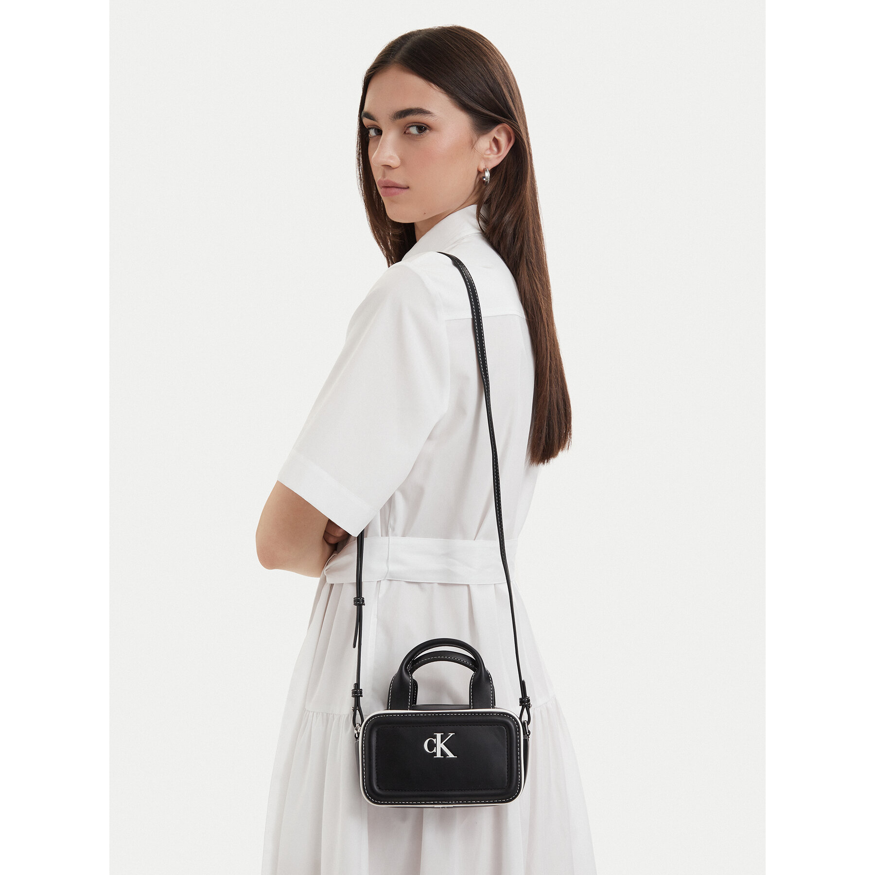 Geantă Calvin Klein Contrast Ck Mini Bauletto Bag LV04F1257G Negru