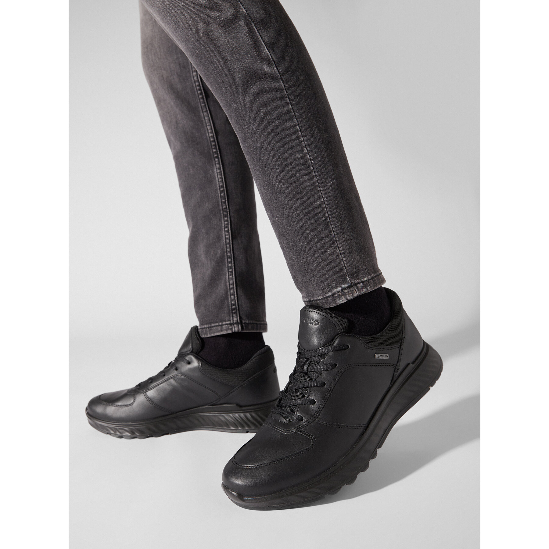 Sneakersy ECCO Exostride M GORE-TEX 835304 01001 Čierna