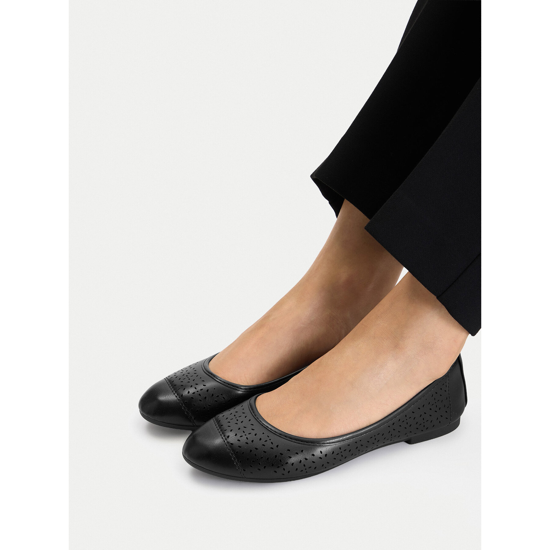 Balerinke JENNY CEO-39408-301 Crna