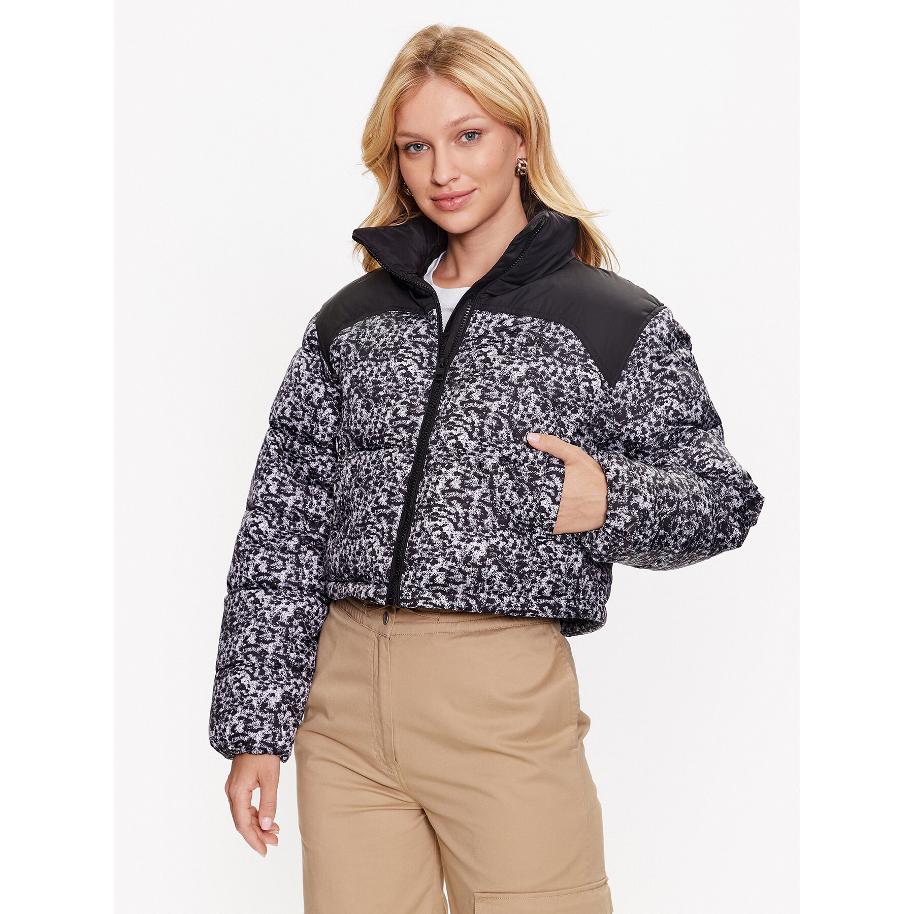 Calvin Klein Jeans Übergangsjacke J20J221591 Schwarz Regular Fit