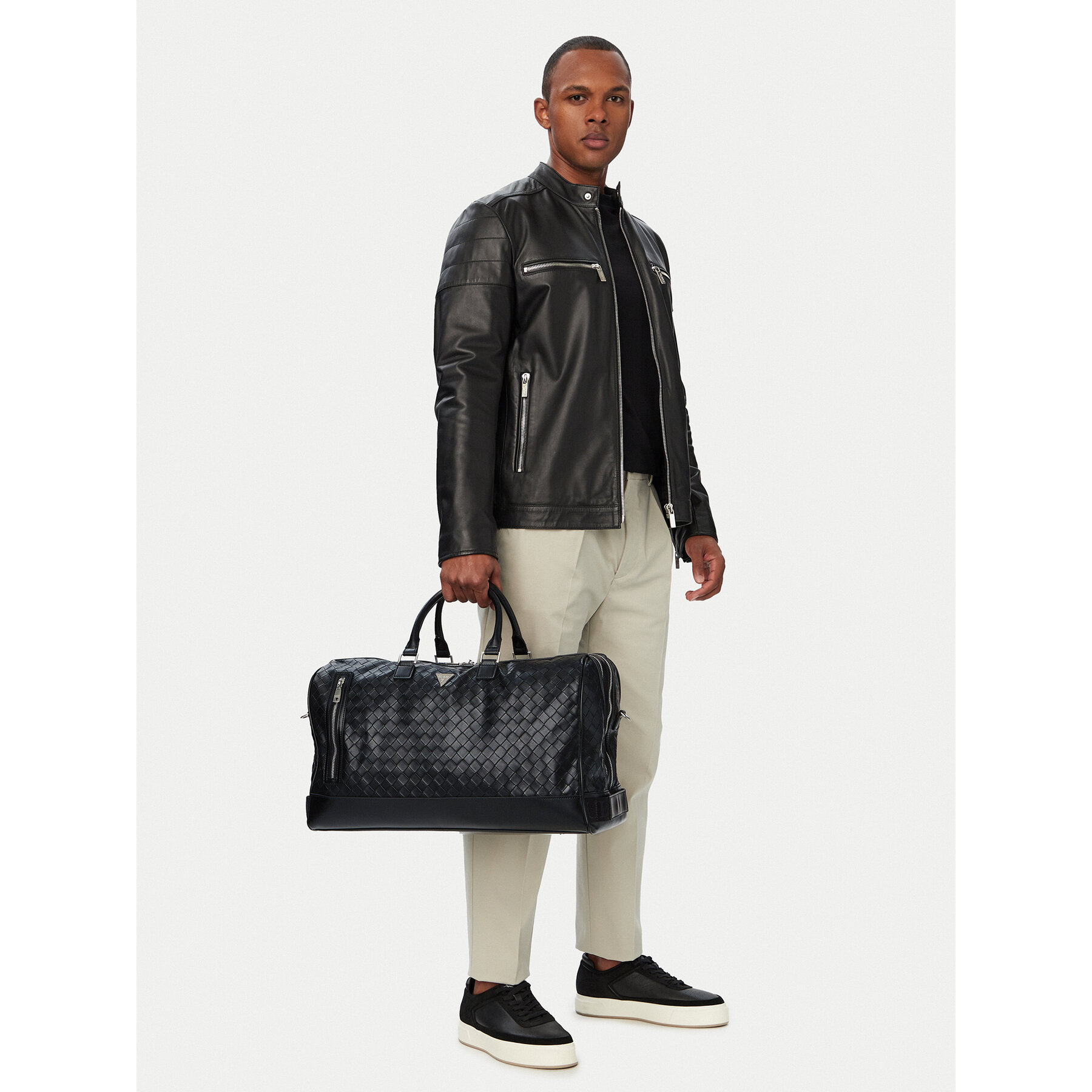Geantă de weekend Guess Torino Triangle TMTOWO P6334 Negru