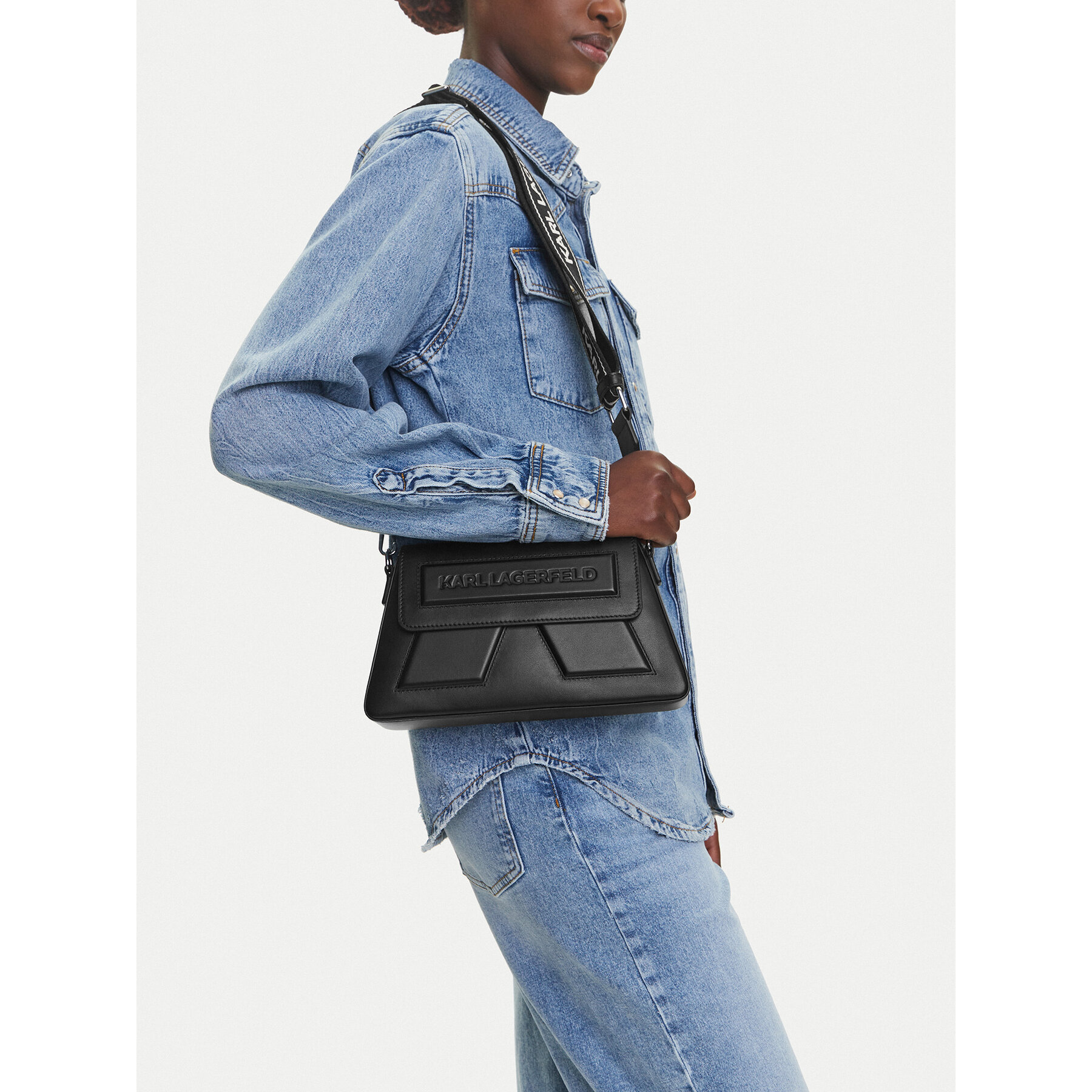 Дамска чанта KARL LAGERFELD A2W30198 Черен