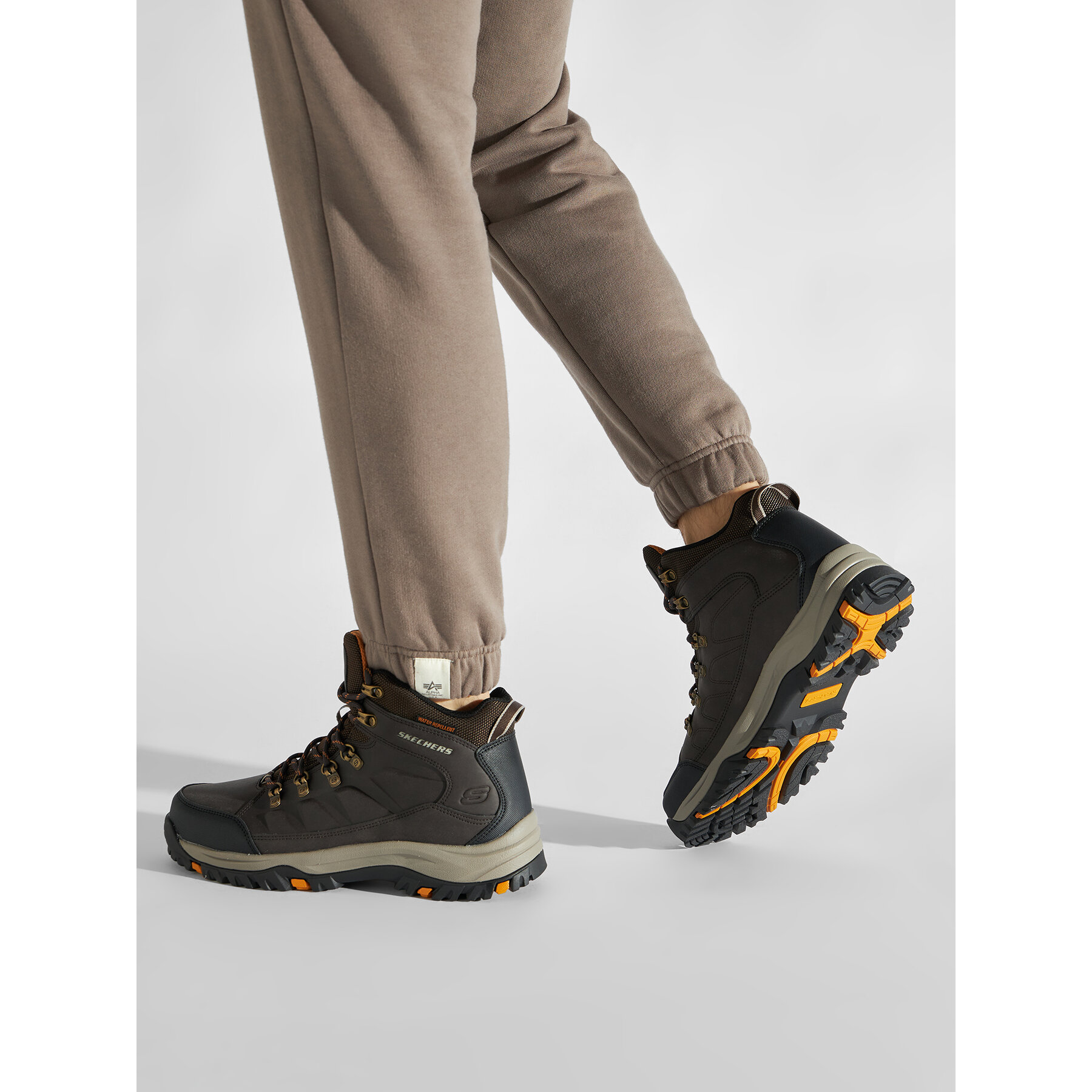 Pohodni čevlji Skechers Daggett 204642/CHOC Rjava