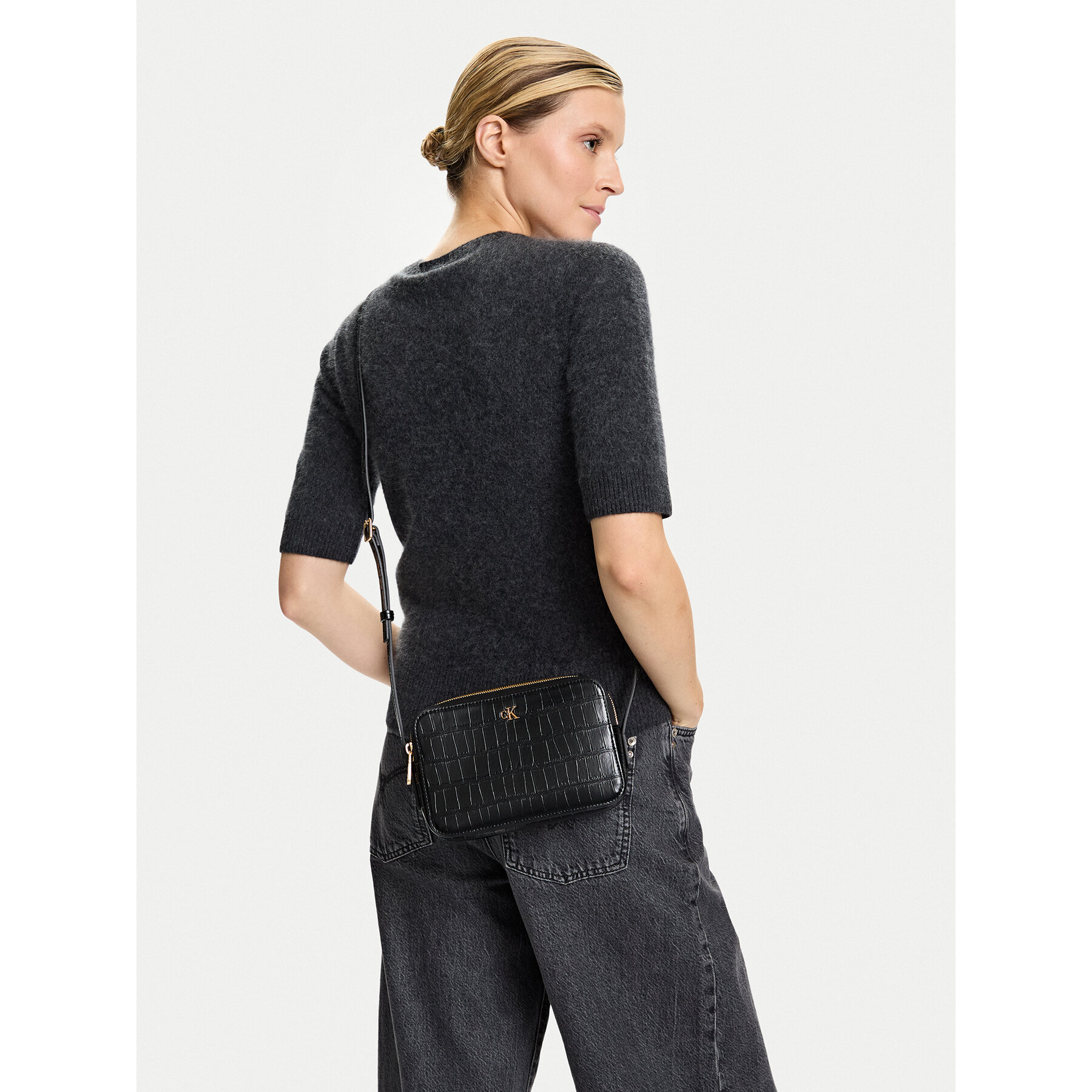 Kabelka Calvin Klein Ck Croc Camera Bag LV04F3285G Čierna