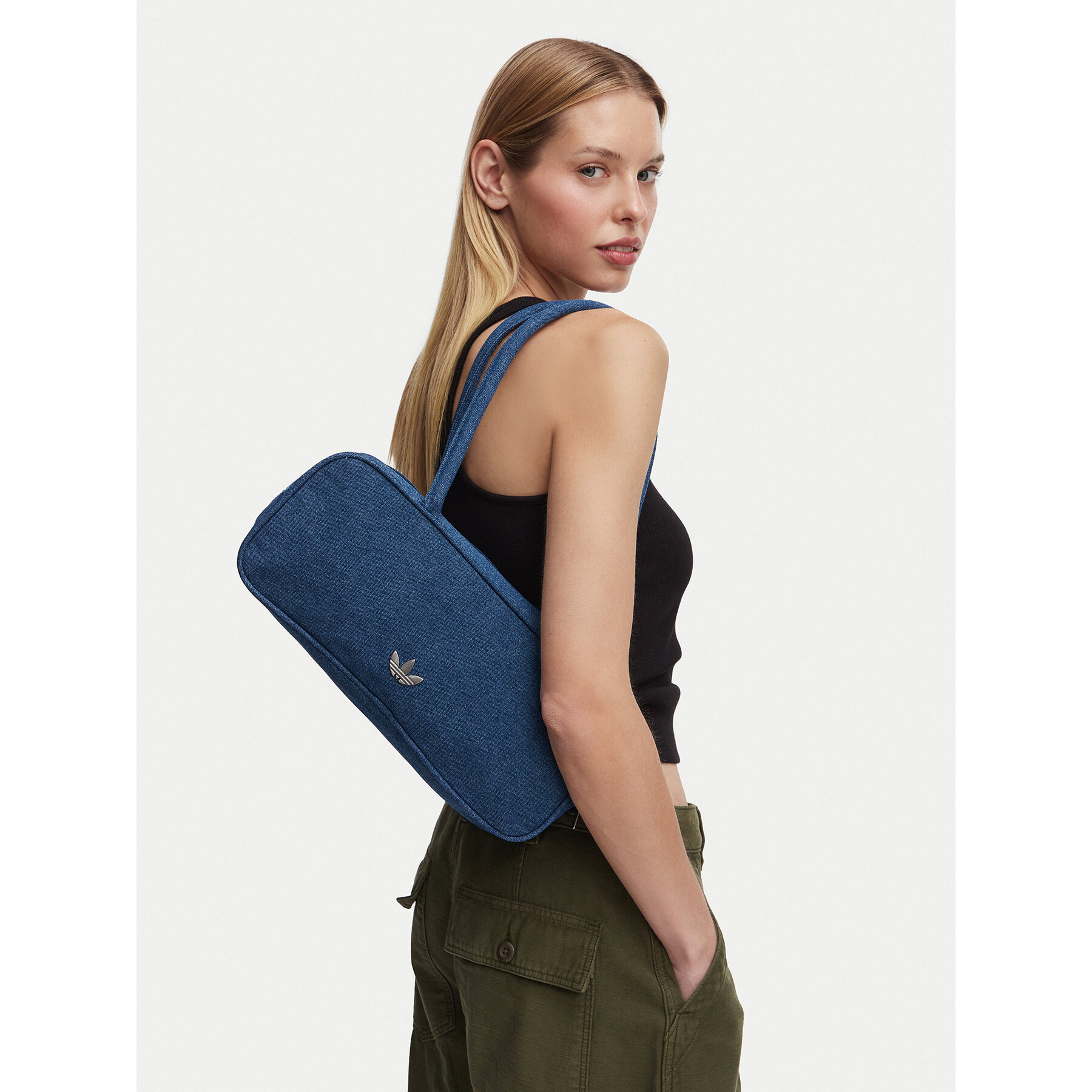 Torbica adidas Adicolor Elongated Airliner Denim Bag KD7875 Plava