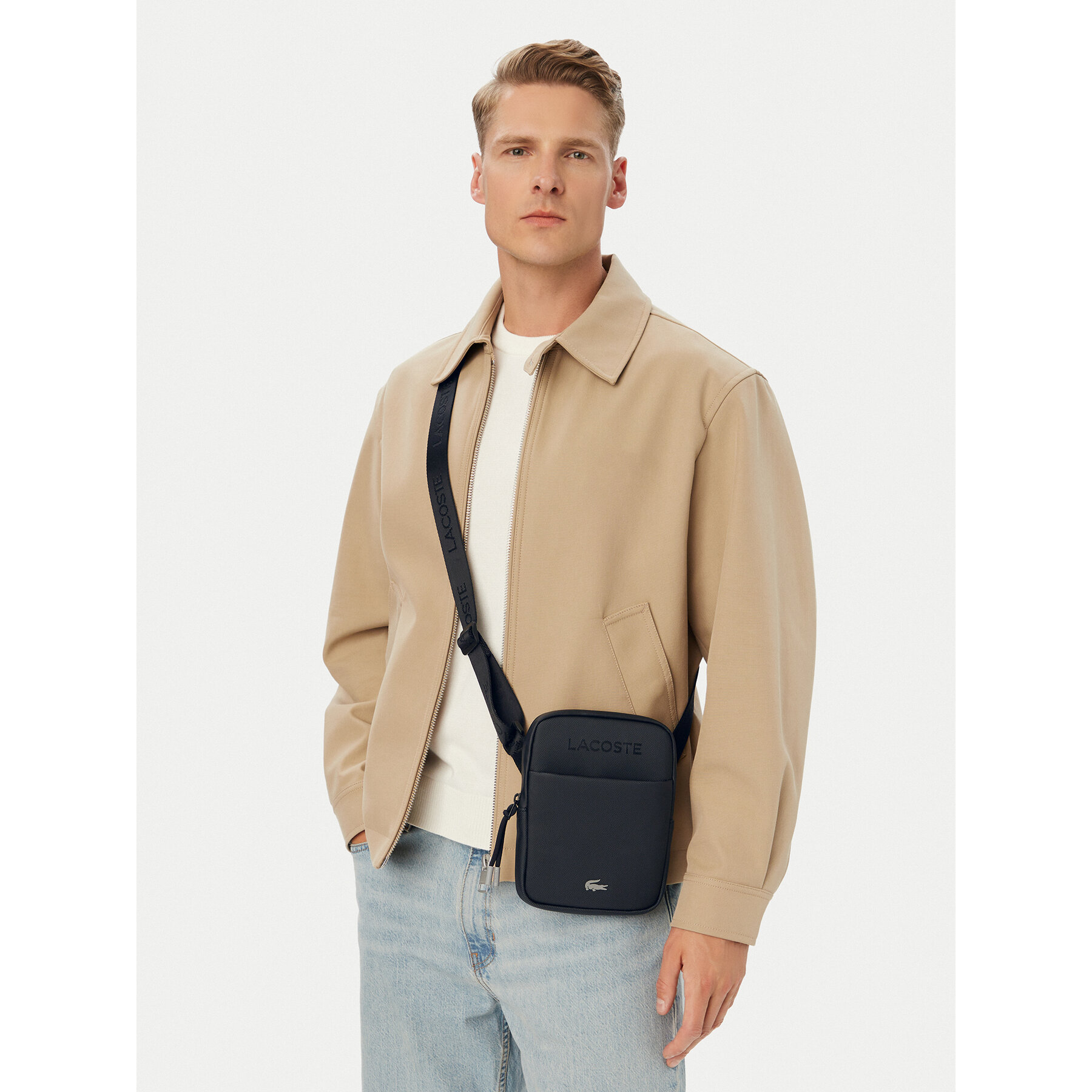 Crossover torbica Lacoste NH5355SJ Crna