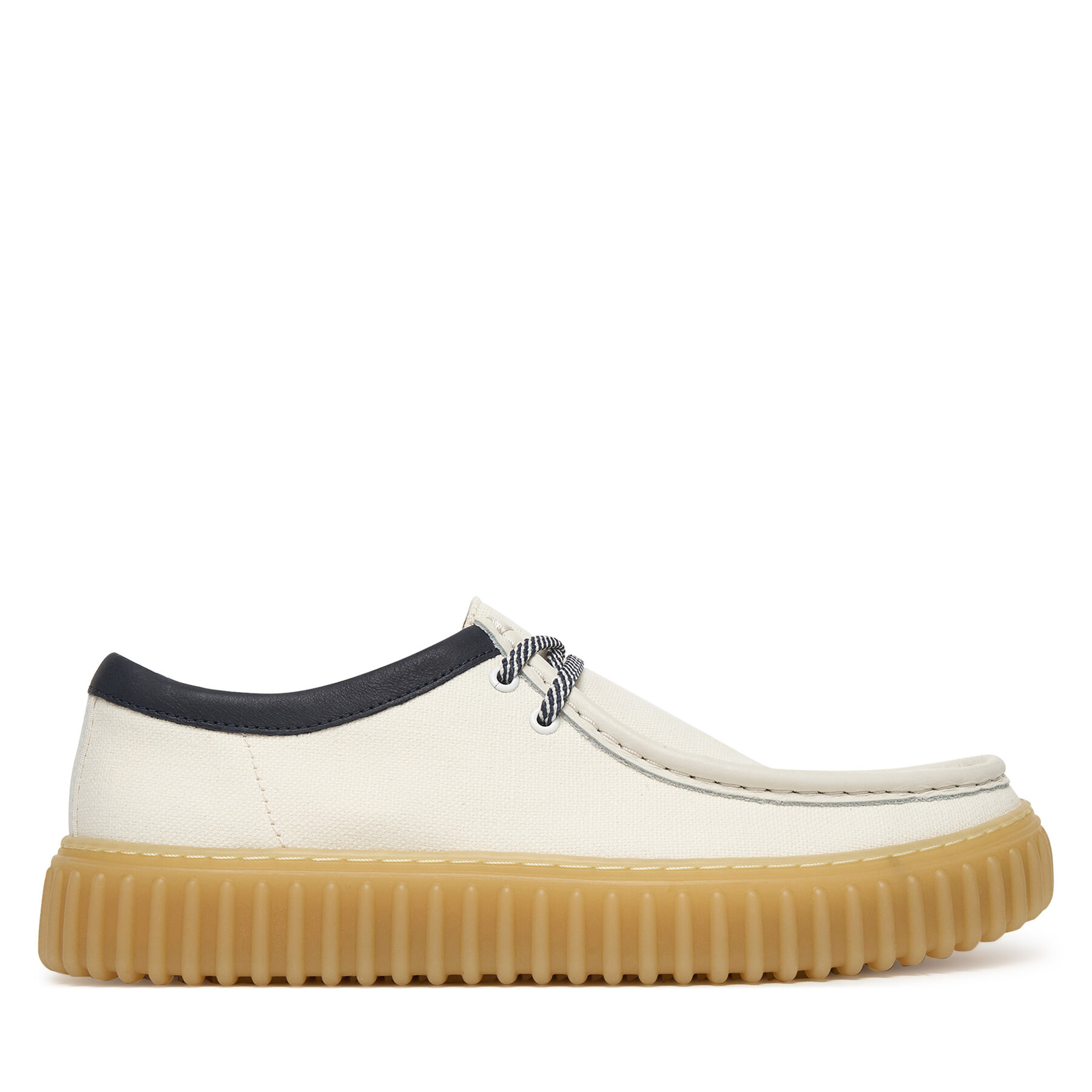 Κλειστά παπούτσια Clarks Torhill Lo 26187380 Λευκό