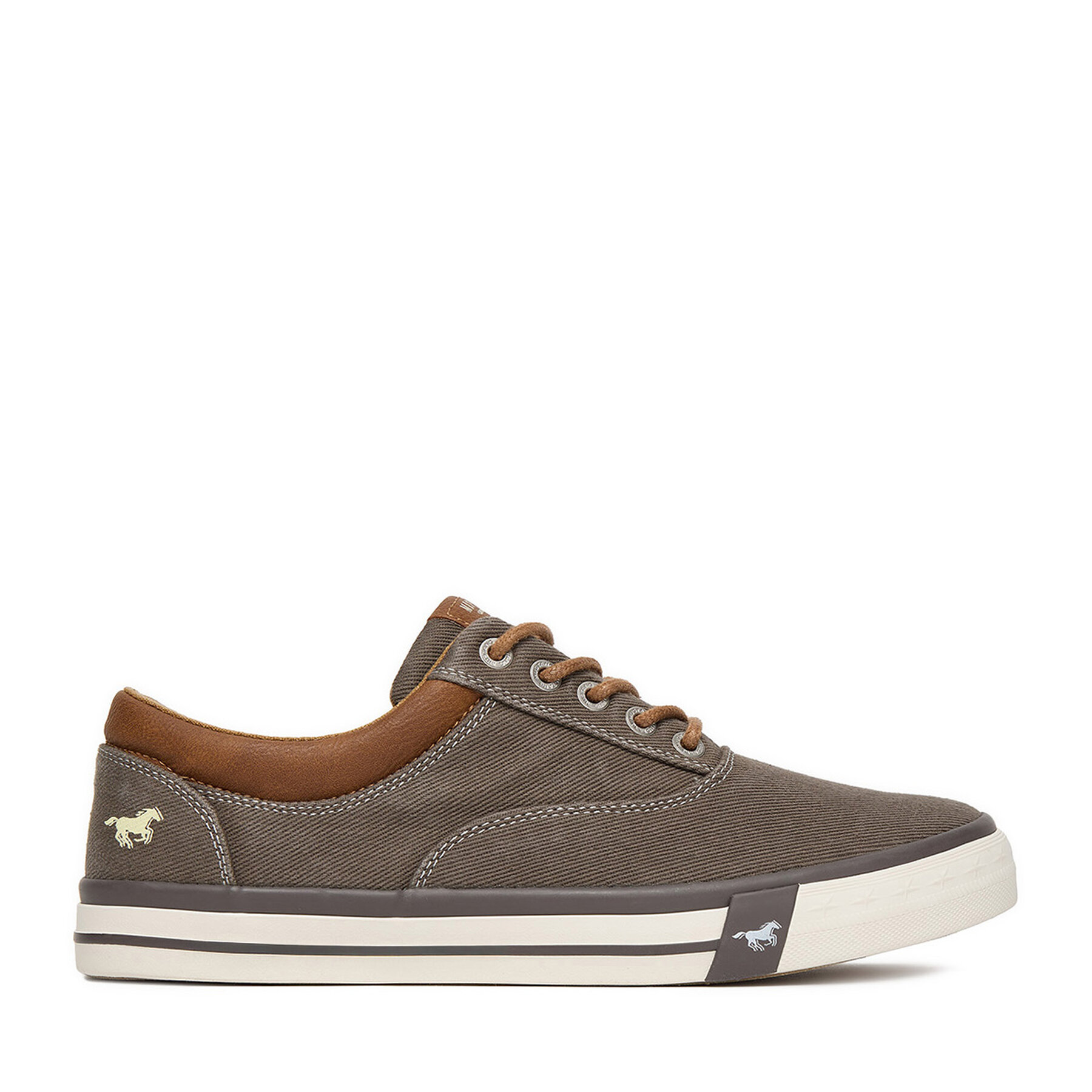 Sneakers aus Stoff Mustang