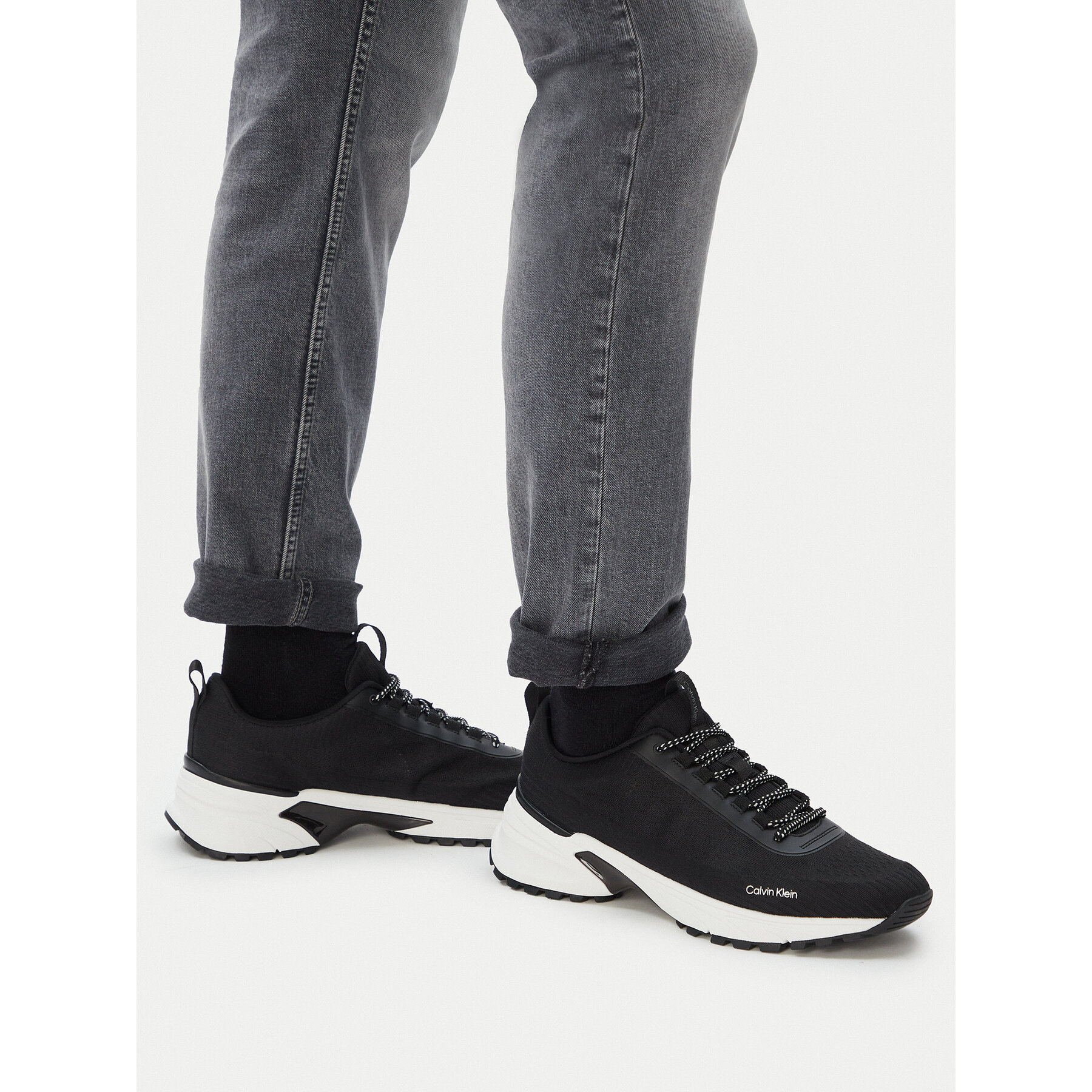 Сникърси Calvin Klein Hike Runner Laceup Knit HM0HM02151 Черен
