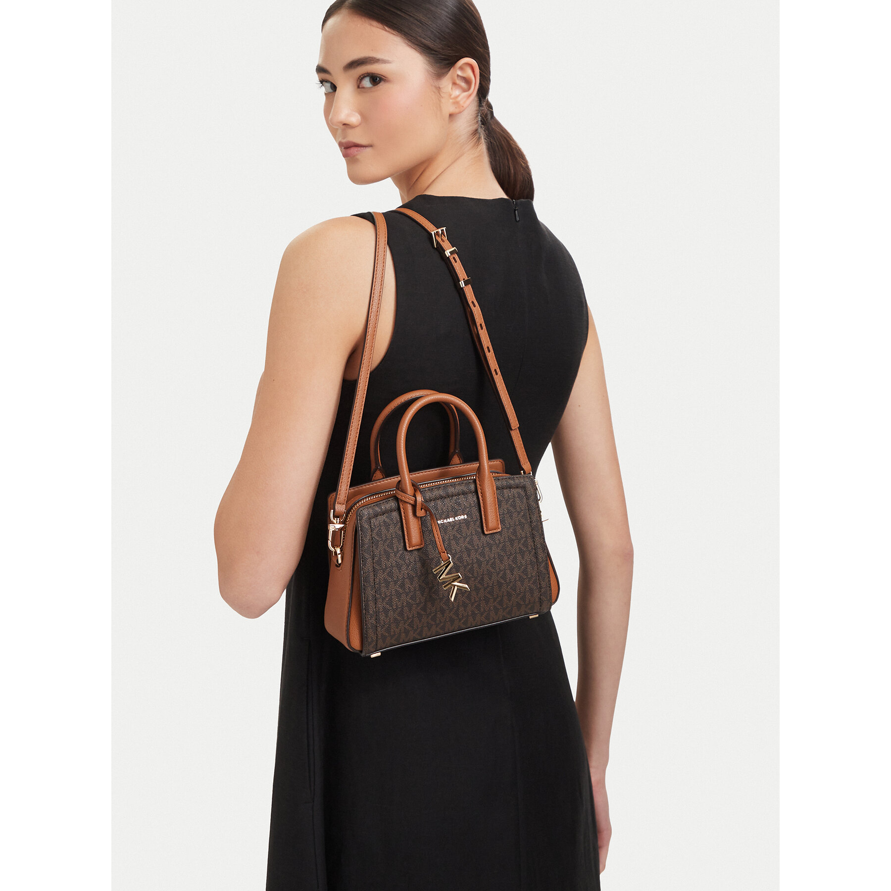 Ročna torba MICHAEL Michael Kors 32F5G9IC0B Rjava