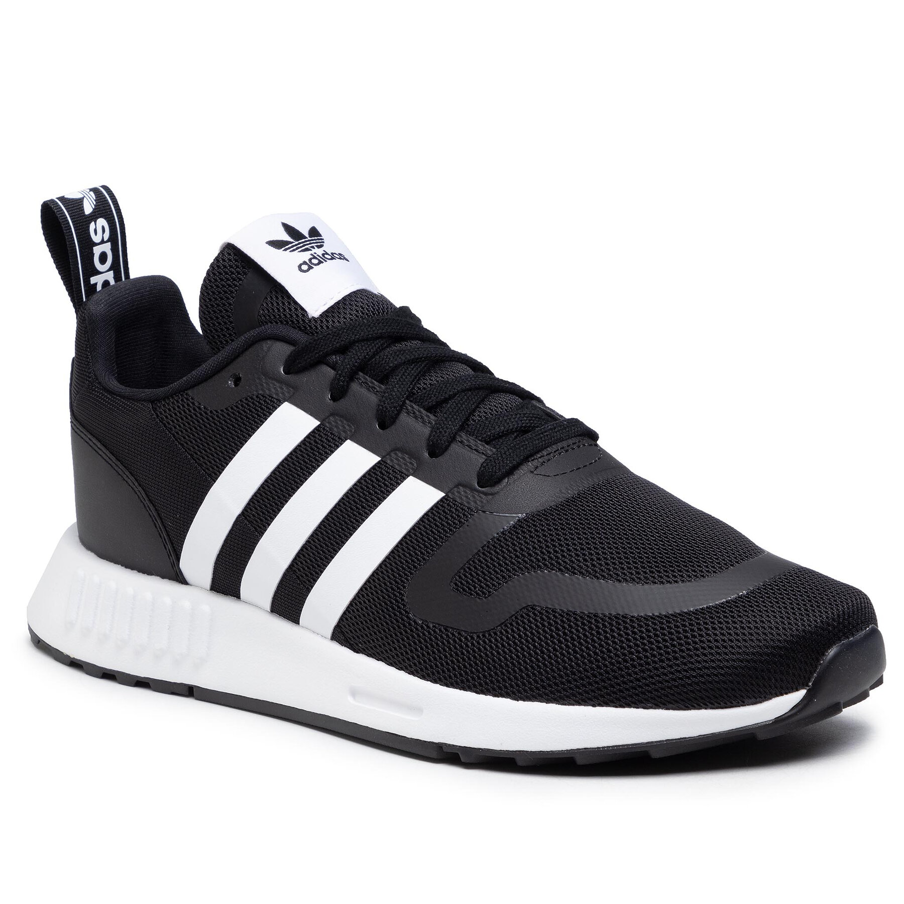 Обувки adidas