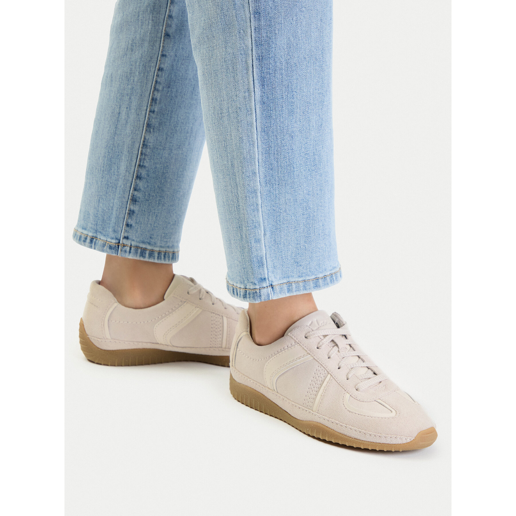 Sneakersy Clarks Meridor Lo 26183168 Béžová