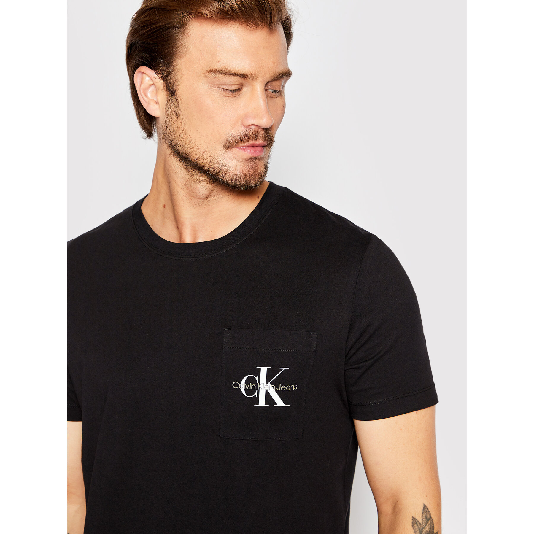 Calvin Klein Jeans Póló J30J320936 Fekete Slim Fit