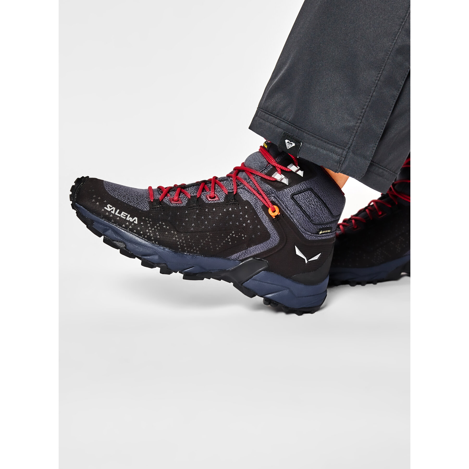 Trekingová obuv Salewa Ws Alpenrose 2 Mid Gtx GORE-TEX 61374-0988 Tmavomodrá