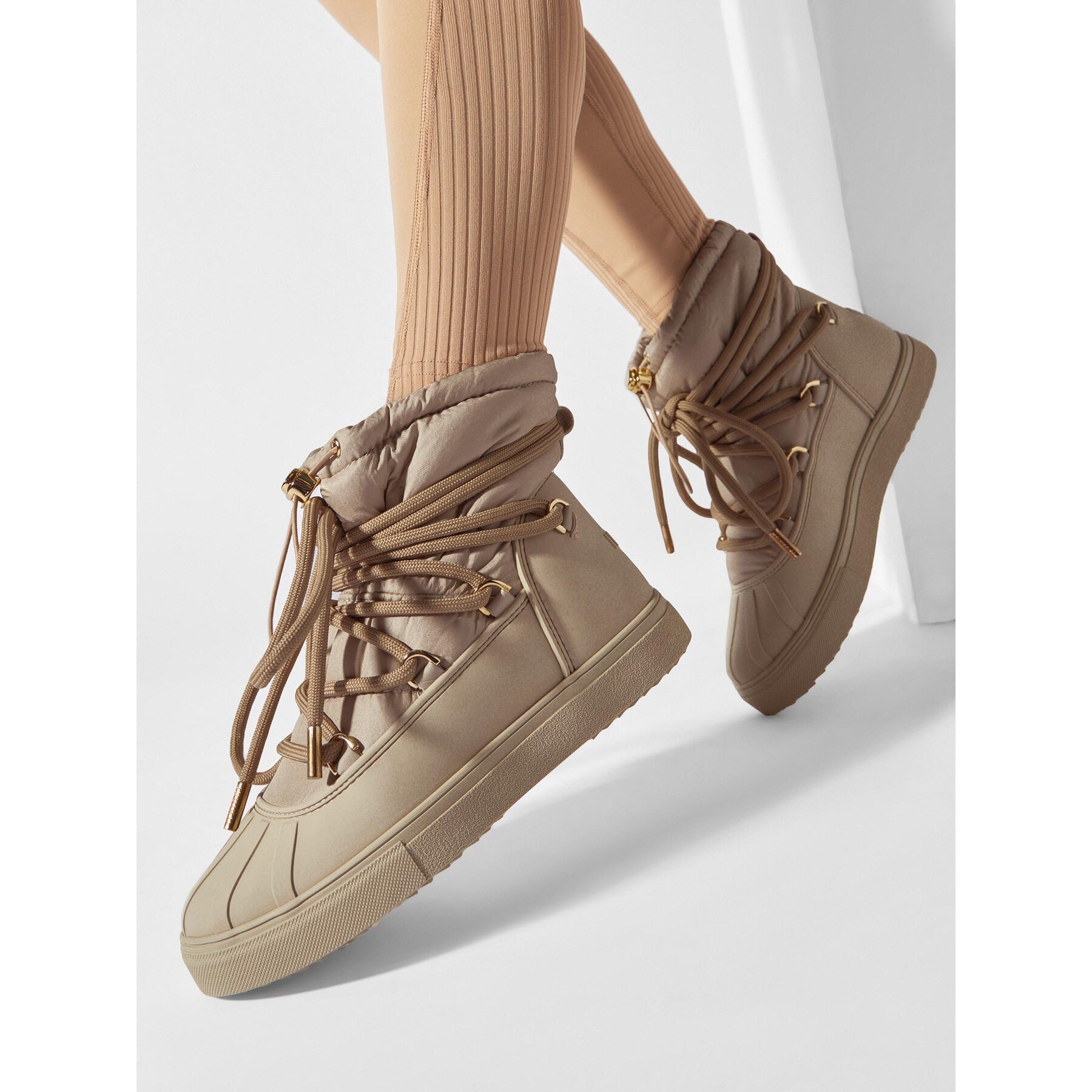 Snehule Inuikii Technical Low 75202-105 Béžová
