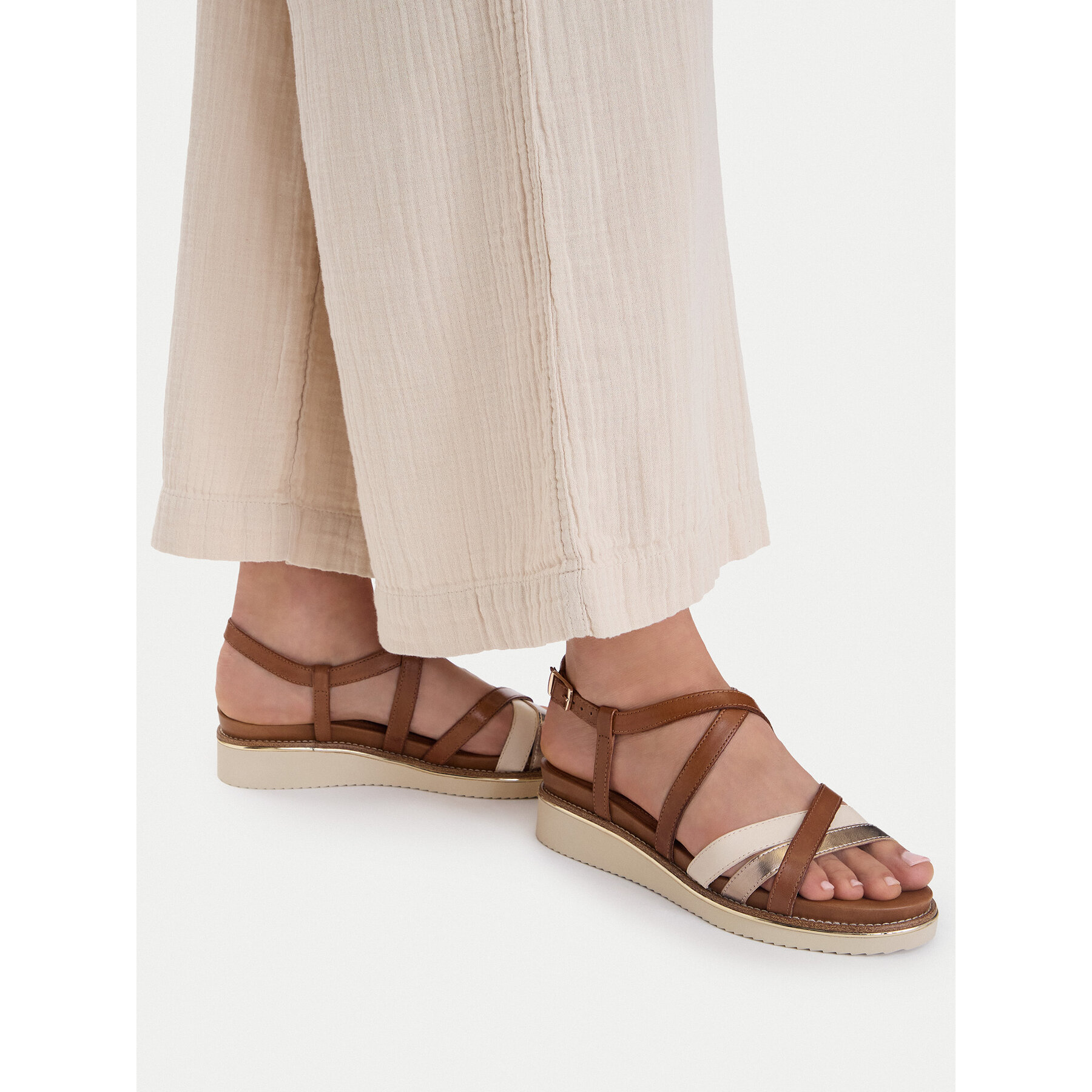 Sandale Tamaris 1-28237-44 Smeđa