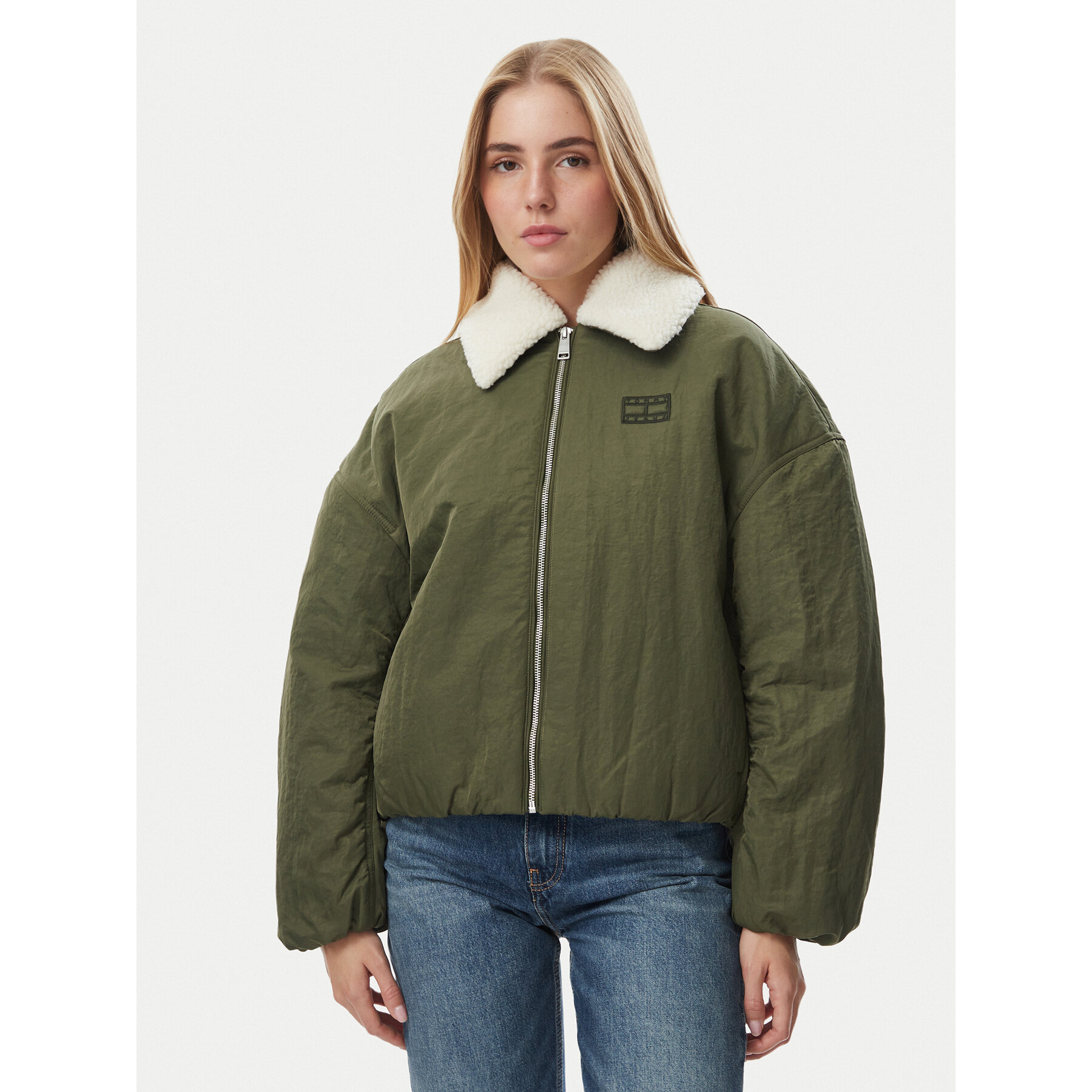 Tommy Jeans Übergangsjacke DW0DW23413 Dunkelgrün Relaxed Fit