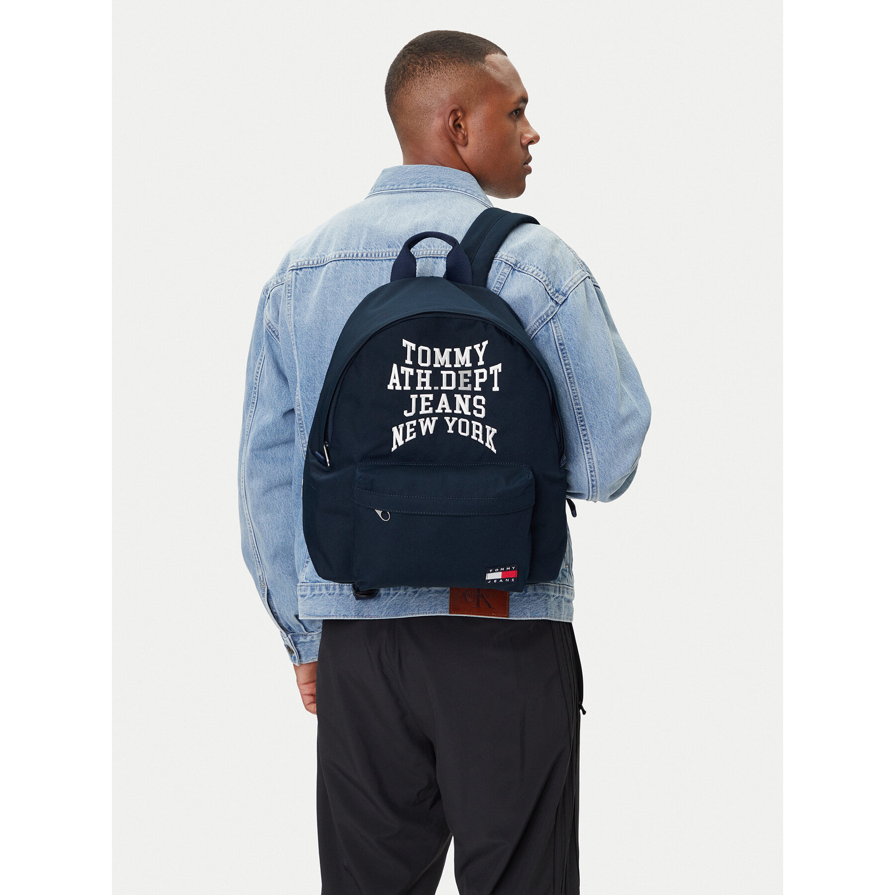Nahrbtnik Tommy Jeans Tjm Multi Graphic Dome Backpack AM0AM13730 Mornarsko modra