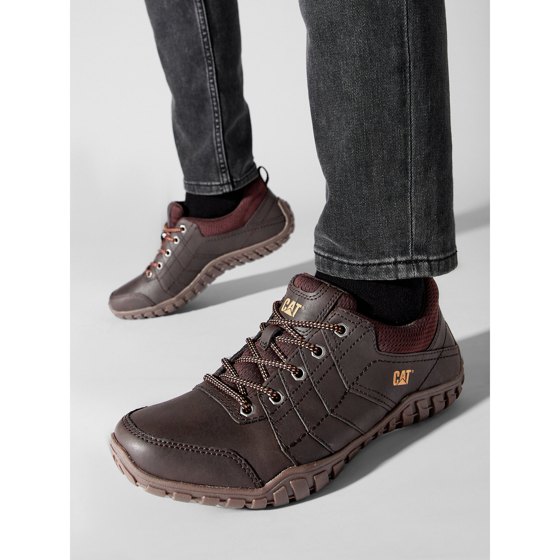Poltopánky CAT Footwear Instruct P722310 Hnedá