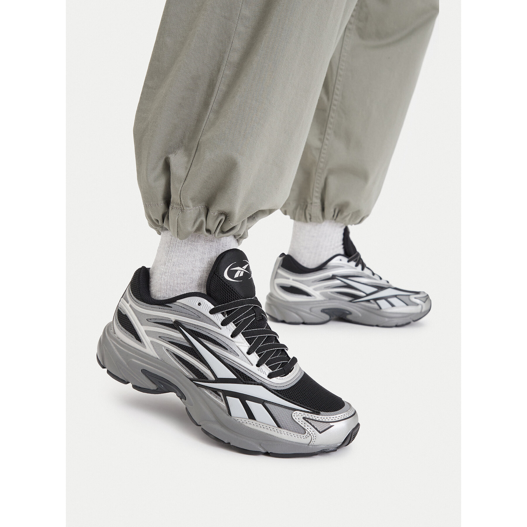 Laisvalaikio batai Reebok EO-PREMIER ROAD 1000 100271956 W Juoda
