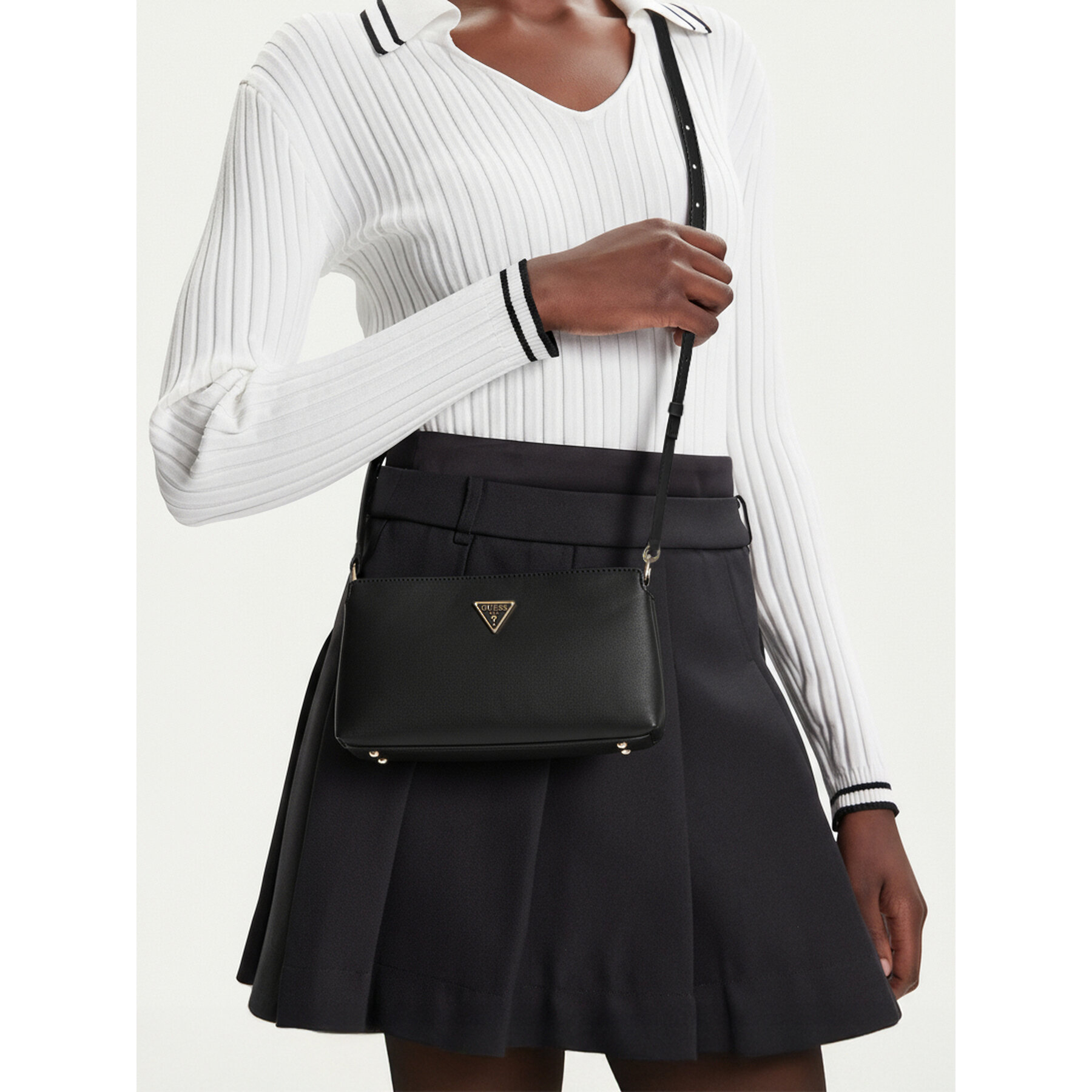 Τσάντα Guess Talent HWNG96 69120 Μαύρο