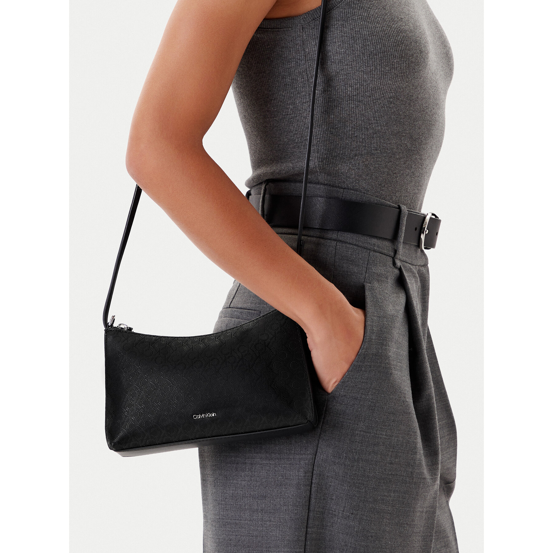 Geantă Calvin Klein Ck Must Aop Conv Logo Jqd Strap LV04F3099G Negru