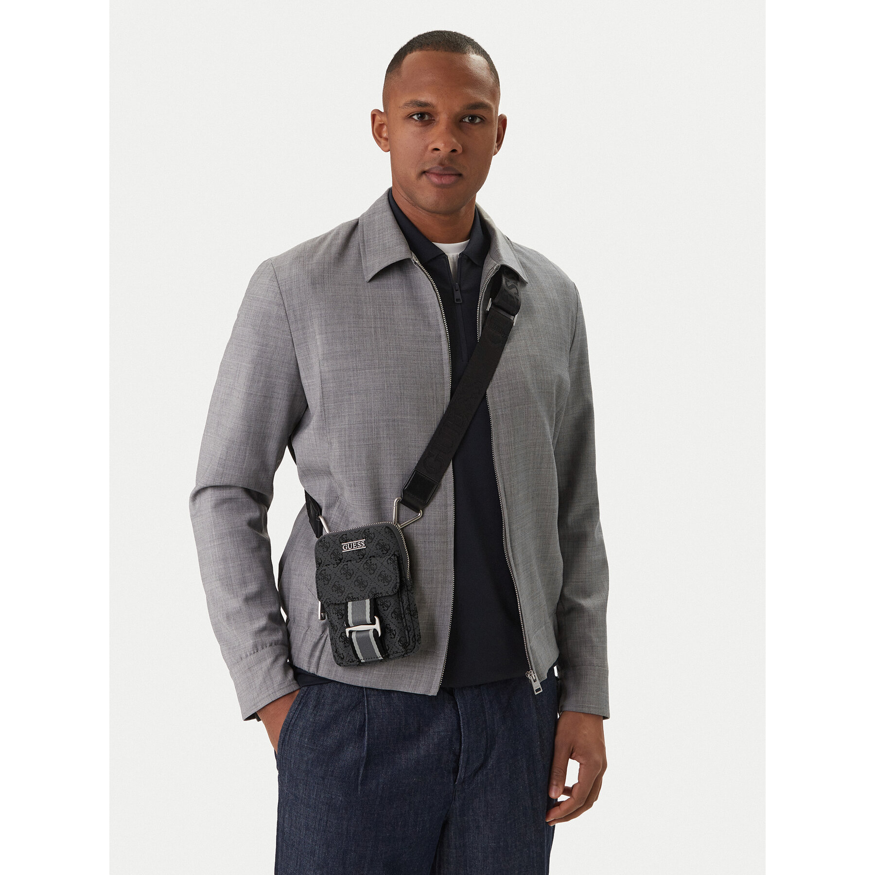 Geantă pentru telefon Guess HMBOST P6142 Negru