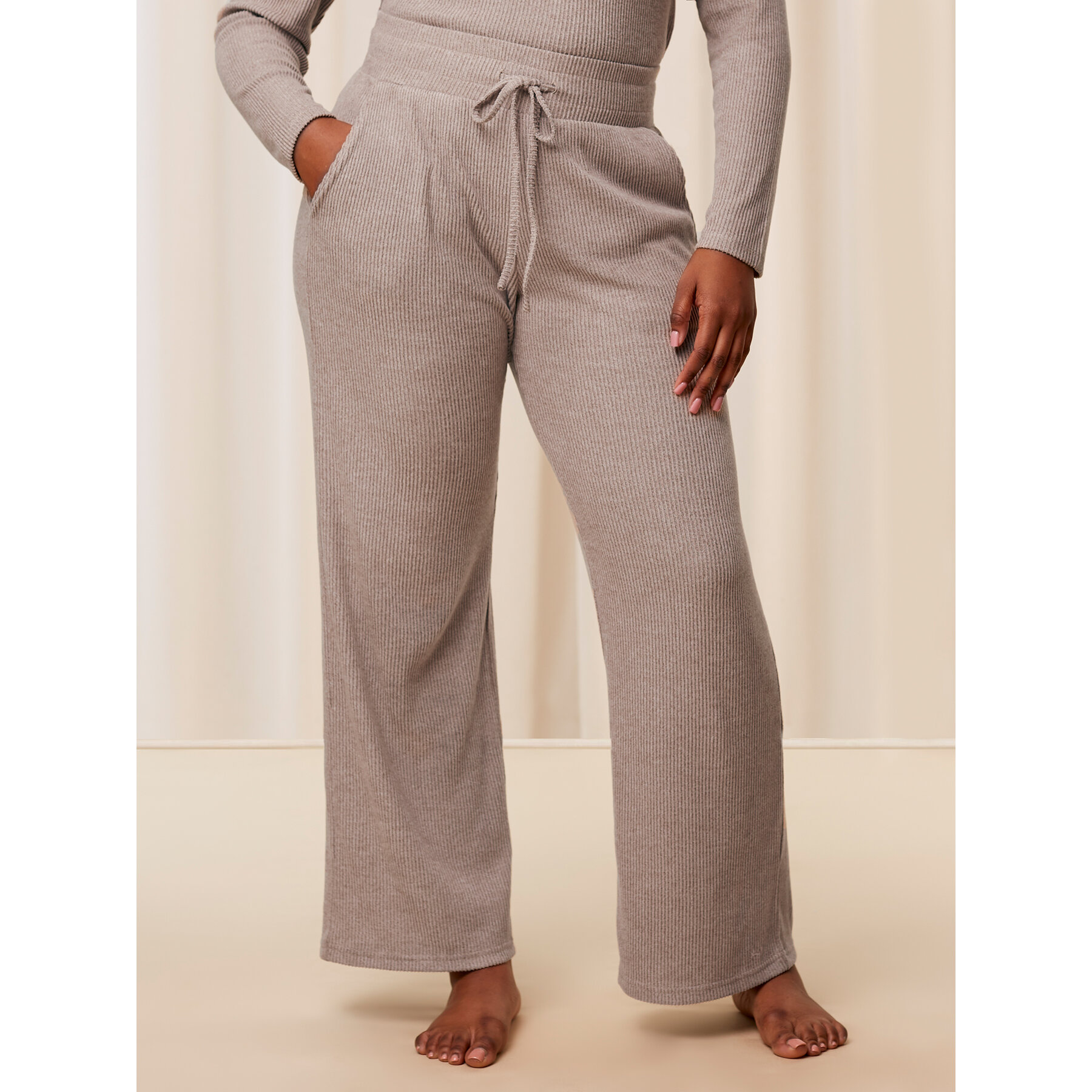 Triumph Pizsama nadrág Thermal MyWear Wide Leg Trousers 10216564 Bézs Regular Fit