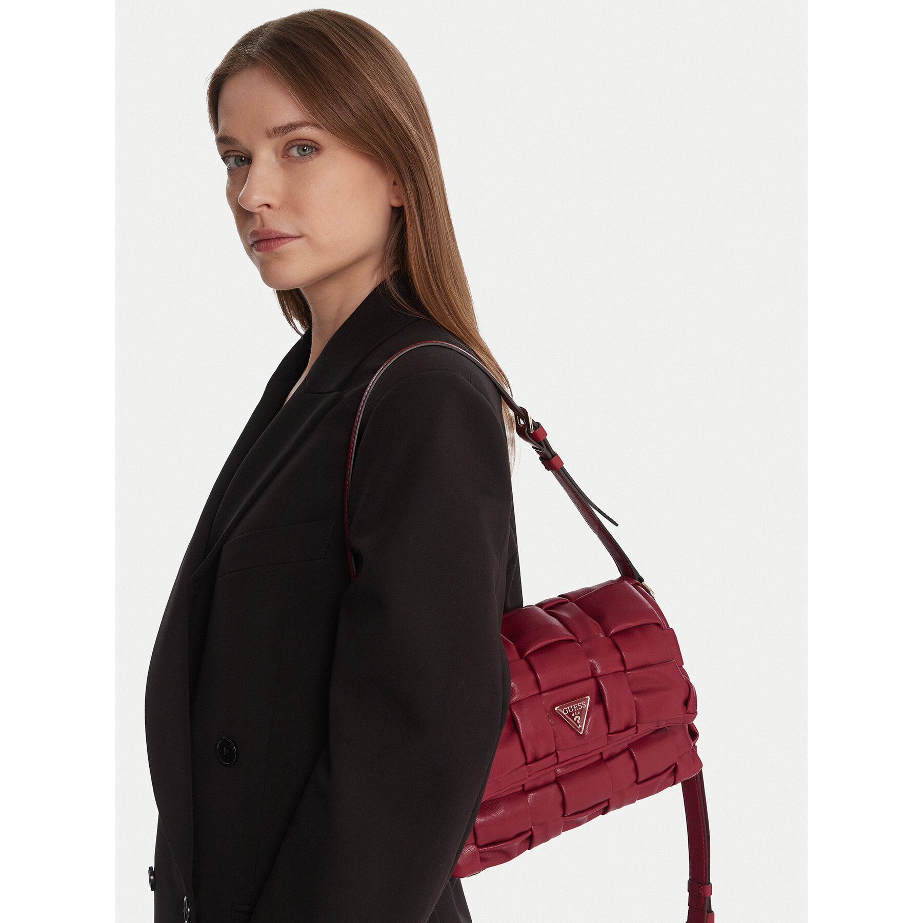 Дамска чанта Guess Marion HWWG80 72190 Червен