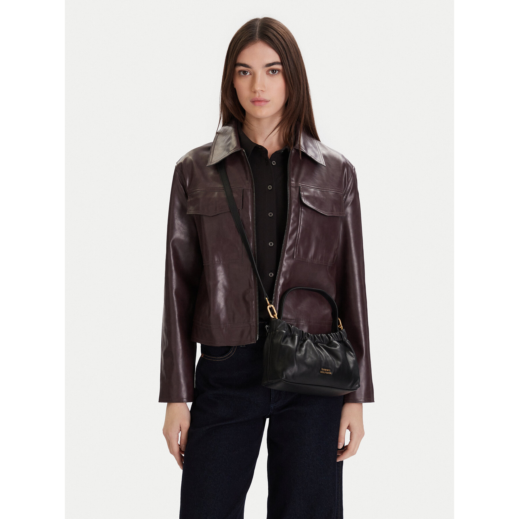 Ročna torba Tommy Hilfiger Soft Leather Mini Crossover AW0AW18306 Črna