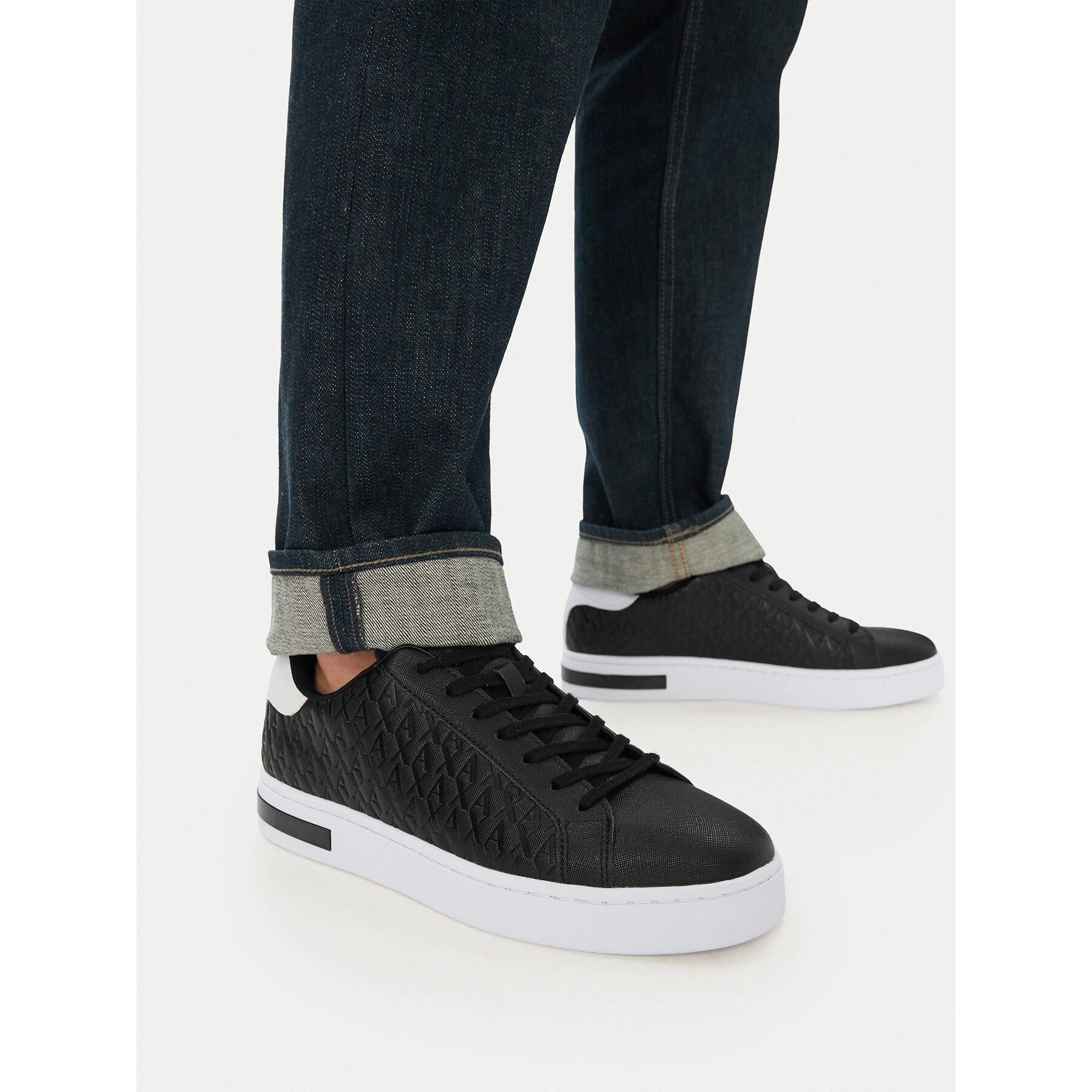 Sneakersy Armani Exchange XM000140 AF11916 MC011 Čierna