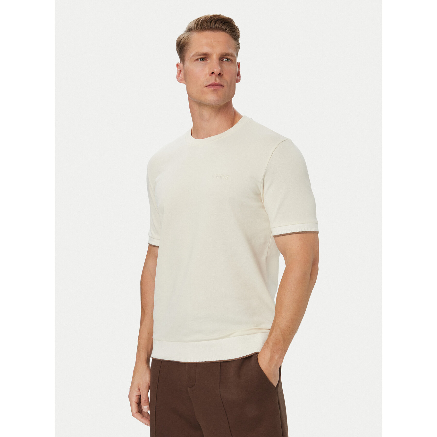 Guess T-Shirt Z6YI23 K5025 Creme Regular Fit
