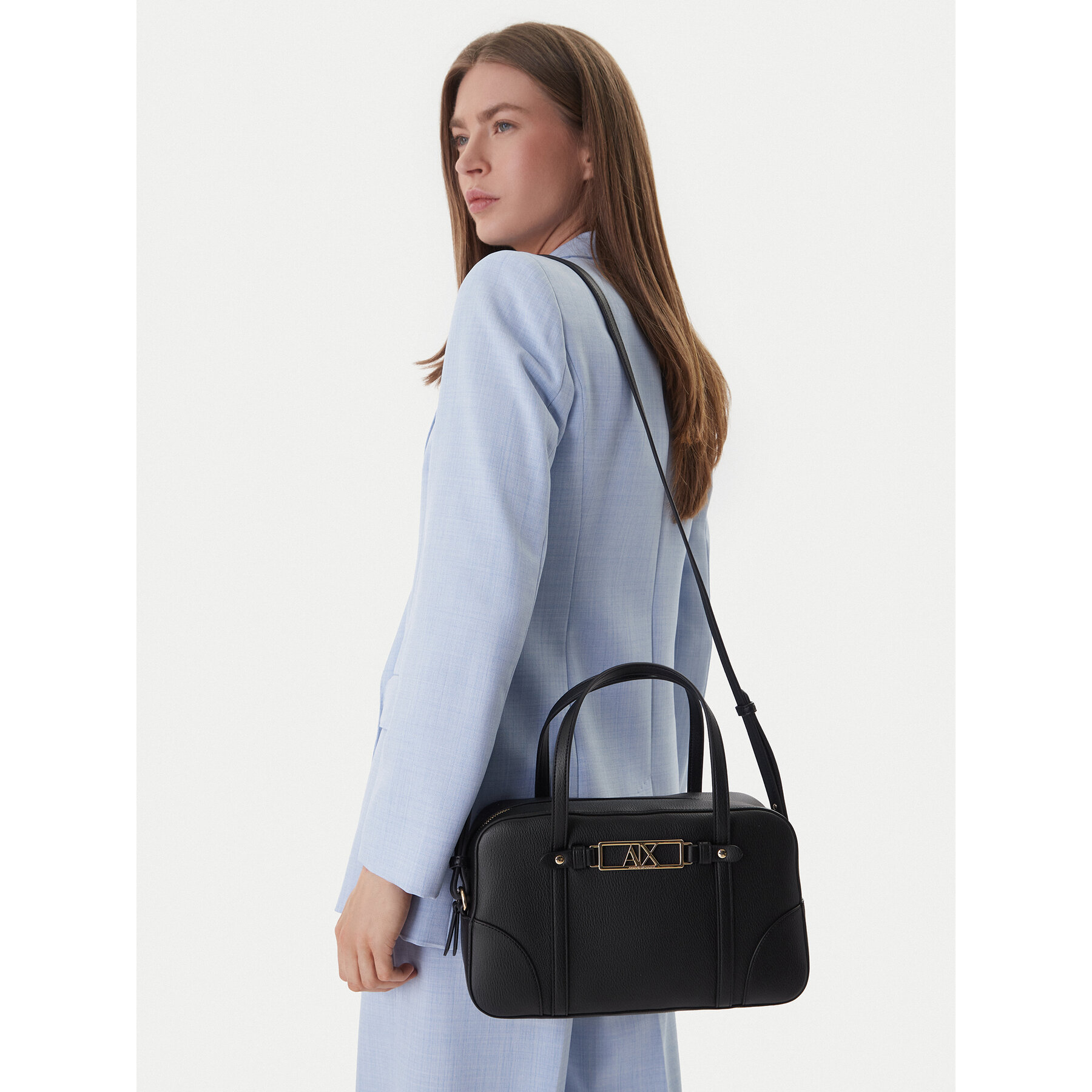 Дамска чанта Armani Exchange XW002610 AF15632 UC010 Черен