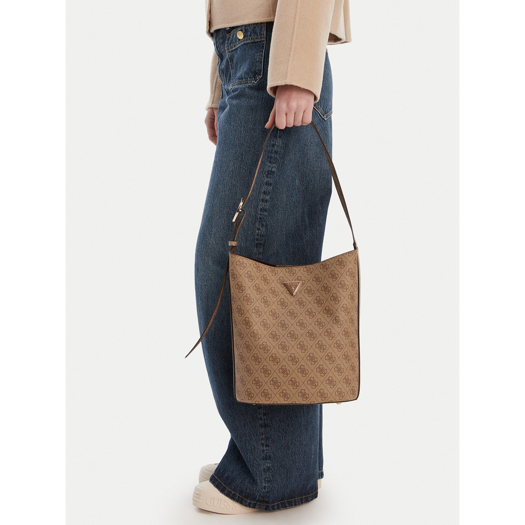 Torbica Guess HWSG69 74040 Smeđa