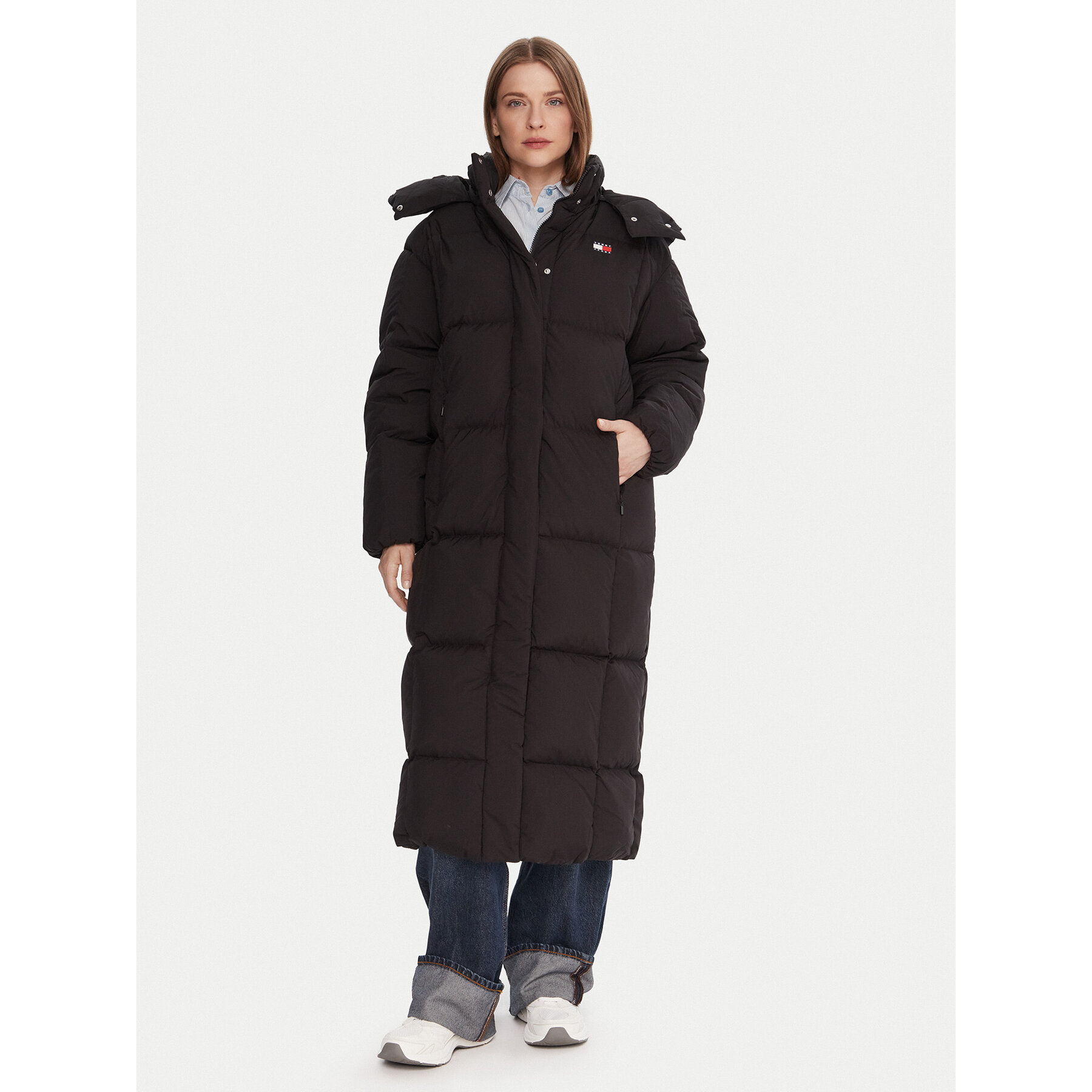 Tommy Jeans Daunenjacke Alaska DW0DW21977 Schwarz Relaxed Fit