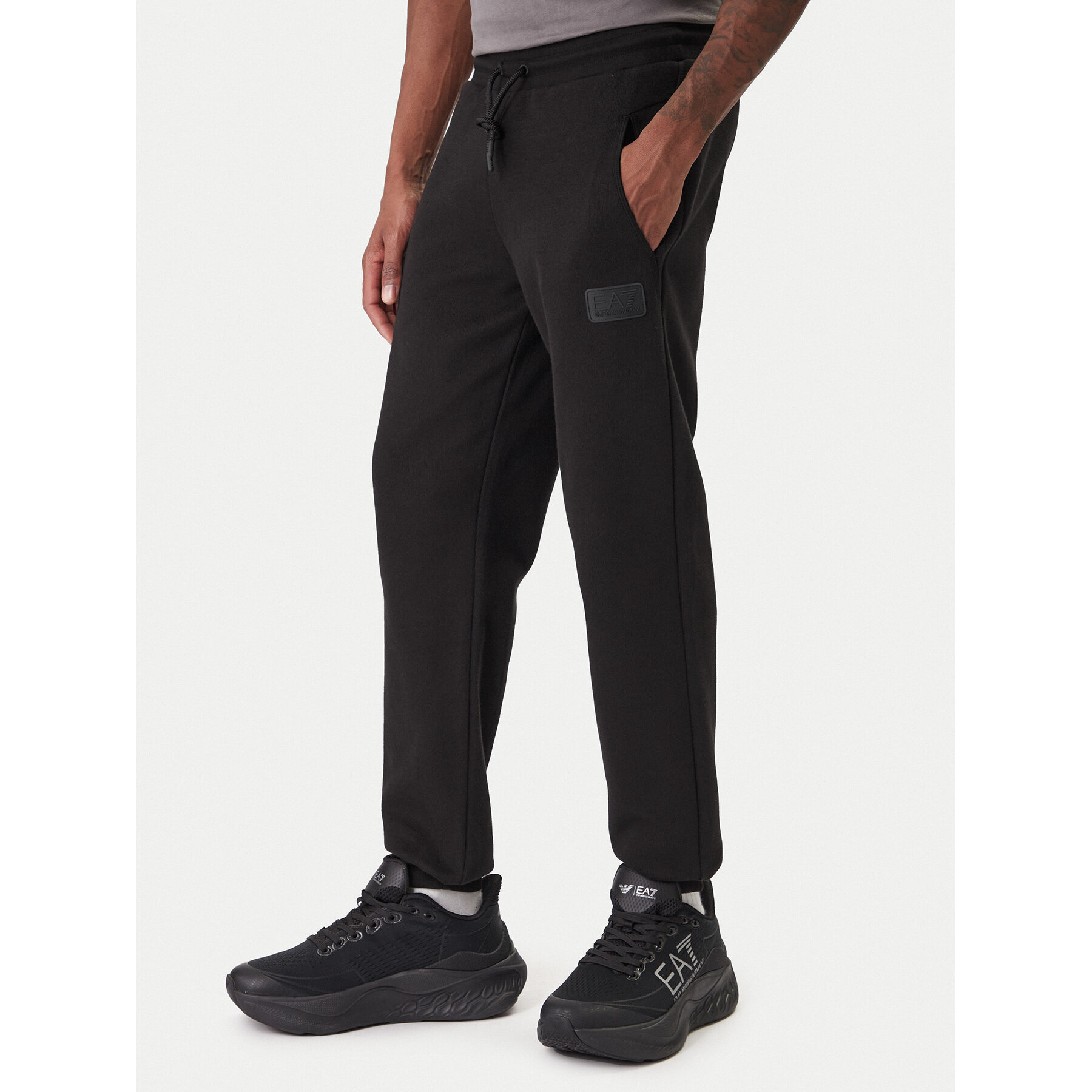 EA7 Emporio Armani Jogginghose 7M001367 AF22262 UC001 Schwarz Regular Fit
