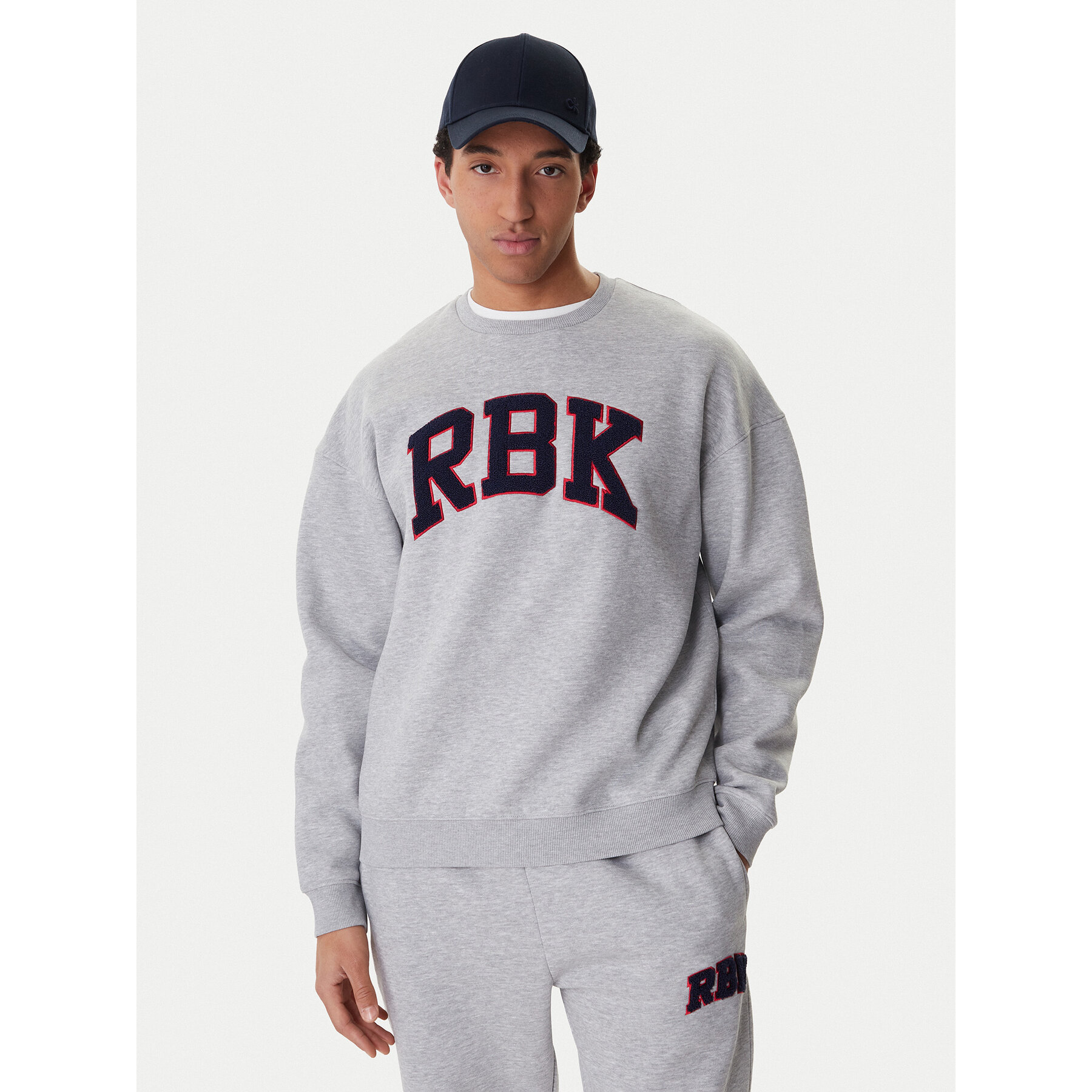 Reebok Majica dugih rukava Barry RK25553CCM Siva Relaxed Fit