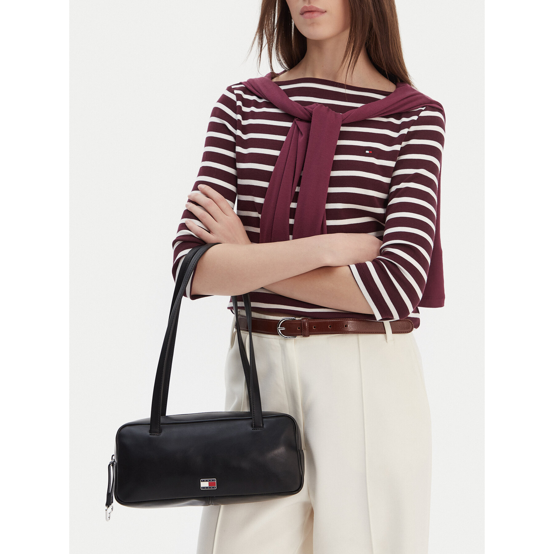 Geantă Tommy Jeans Tjw City Shoulder Bag AW0AW18075 Negru