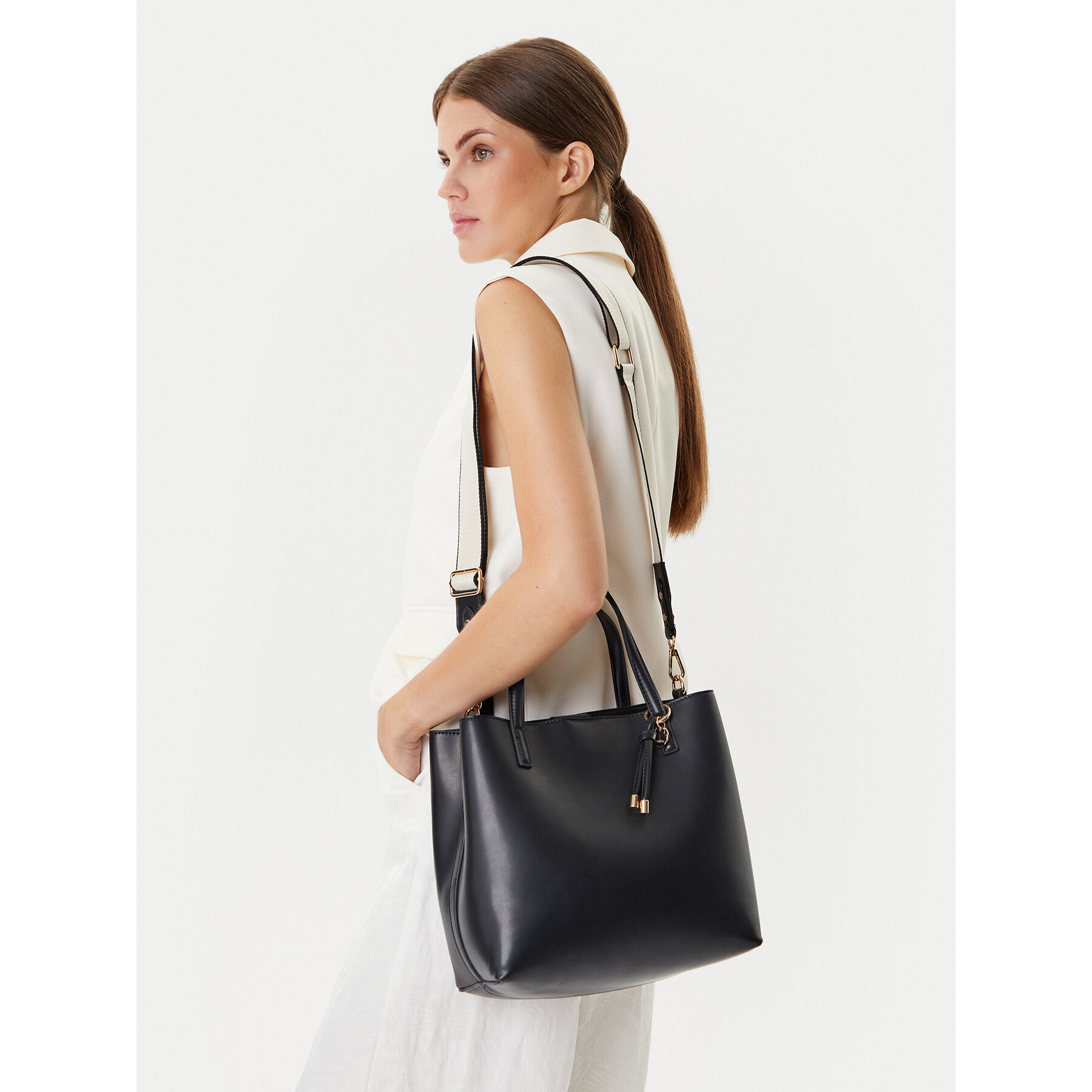 Дамска чанта Aldo Carafe 13989216 Черен