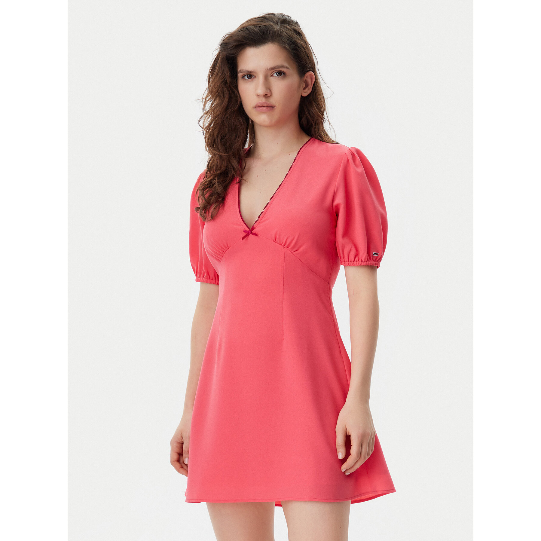 Tommy Jeans Sommerkleid DW0DW20337 Rosa Regular Fit
