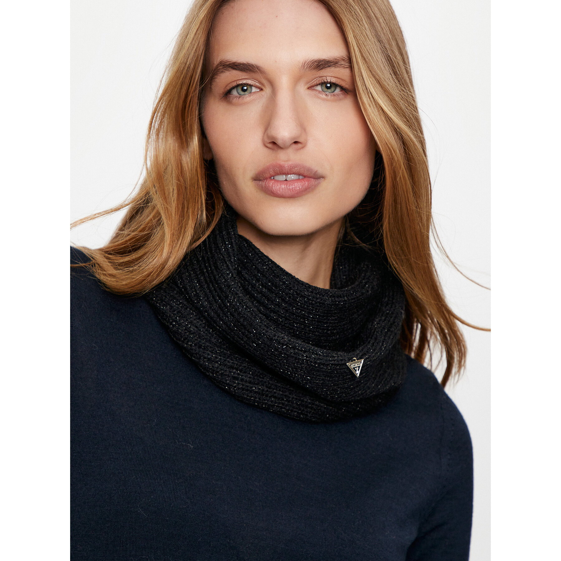 Guess Λαιμός Guess AW5237 WOL03 Μαύρο