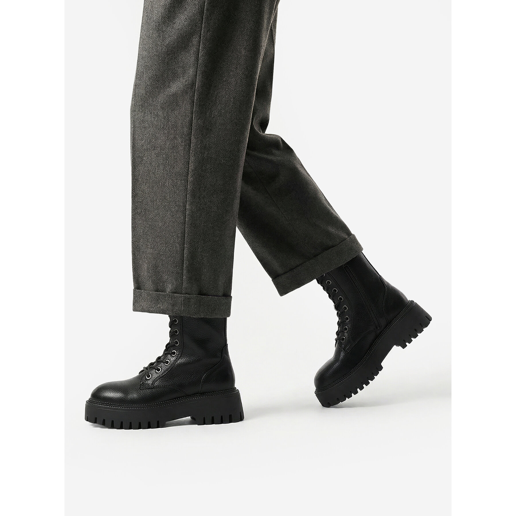 Ghete DeeZee CEO-HY66880002-1 Negru
