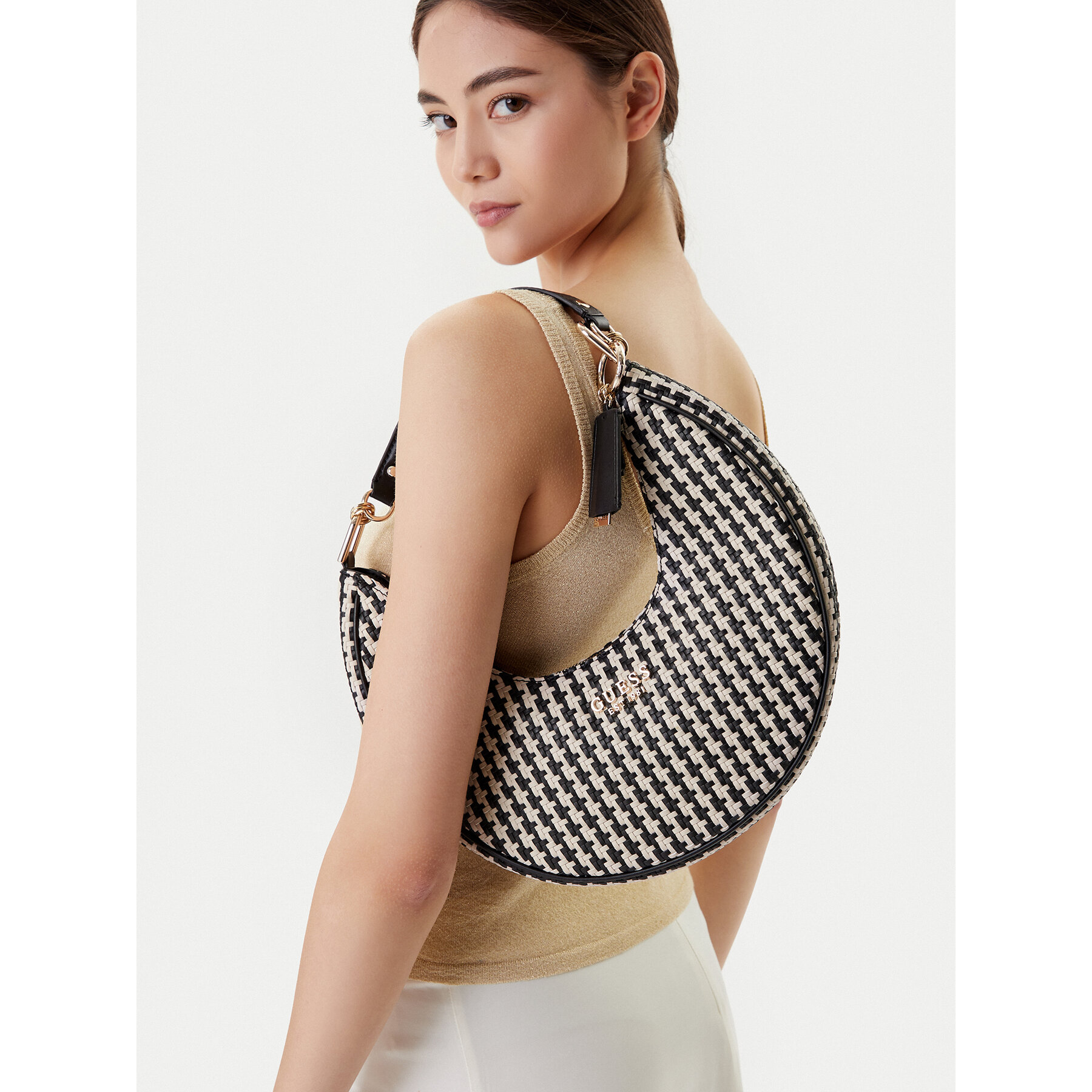 Дамска чанта Guess Mirema HWWG96 31020 Черен