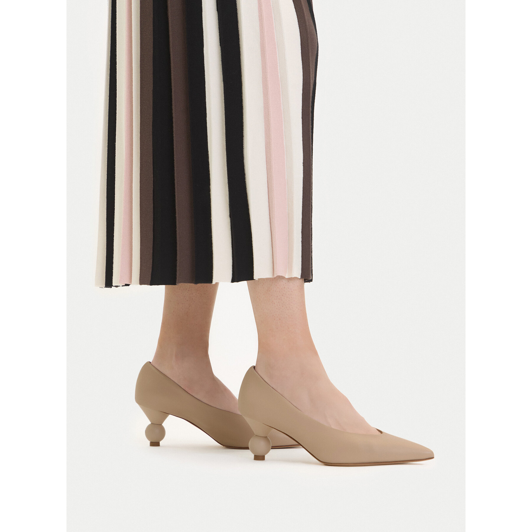 Weekend Max Mara Γοβάκια Weekend Max Mara 2515521054600 Μπεζ
