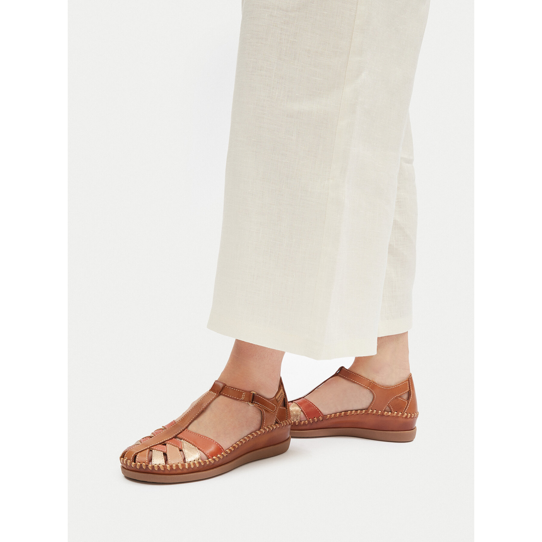 Sandale Pikolinos Cadaques W8K-0705C1 Smeđa