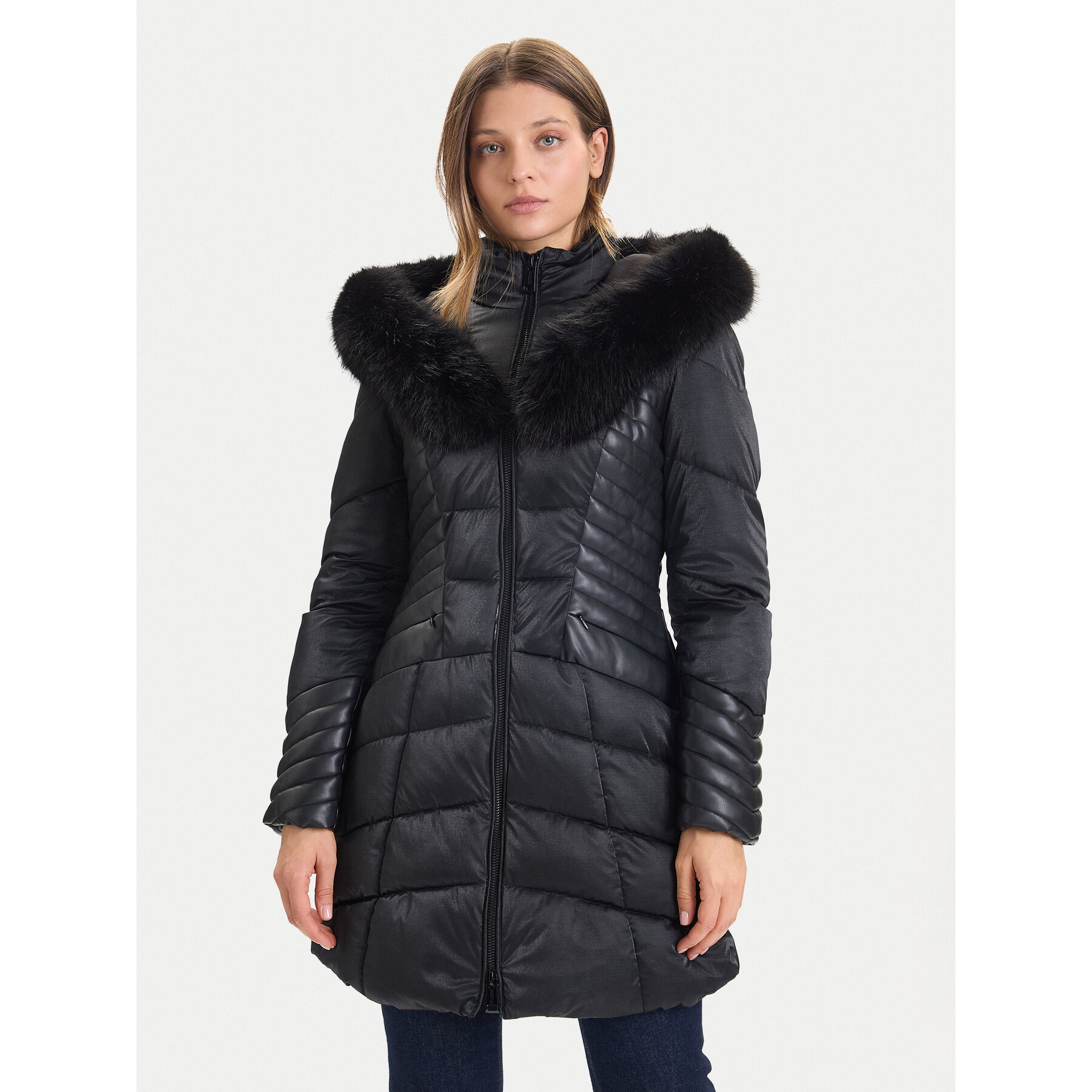 Guess Winterjacke New Oxana W4BL61 WGLZ0 Schwarz Regular Fit